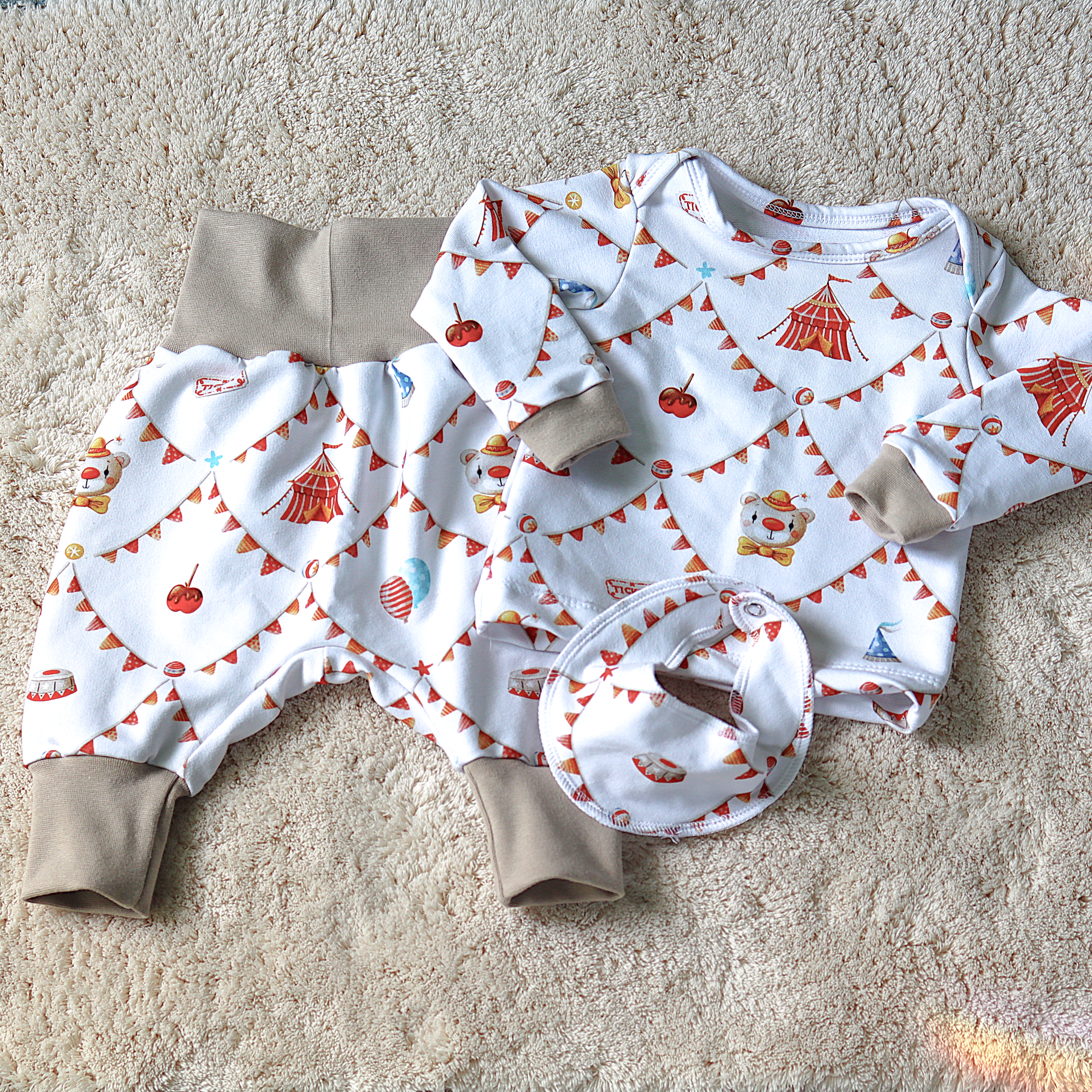 Bio Stoff - Vintage Circus Symbole