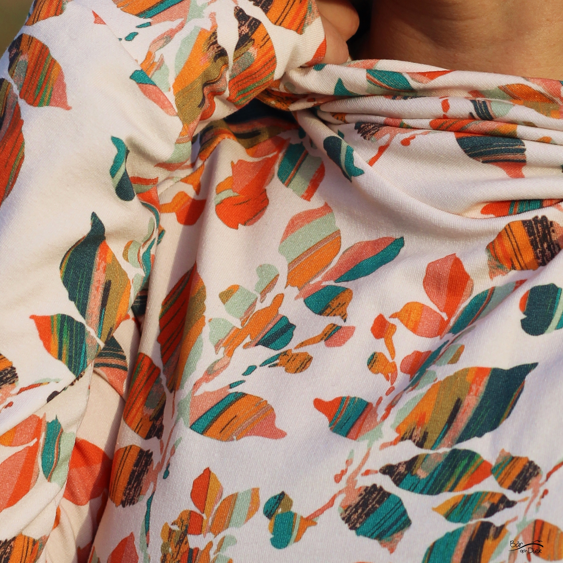 Bio Webware Stoff  - Colorful Leaves Dark - Annick, bunt, Tiere, 100% Bio-Baumwolle