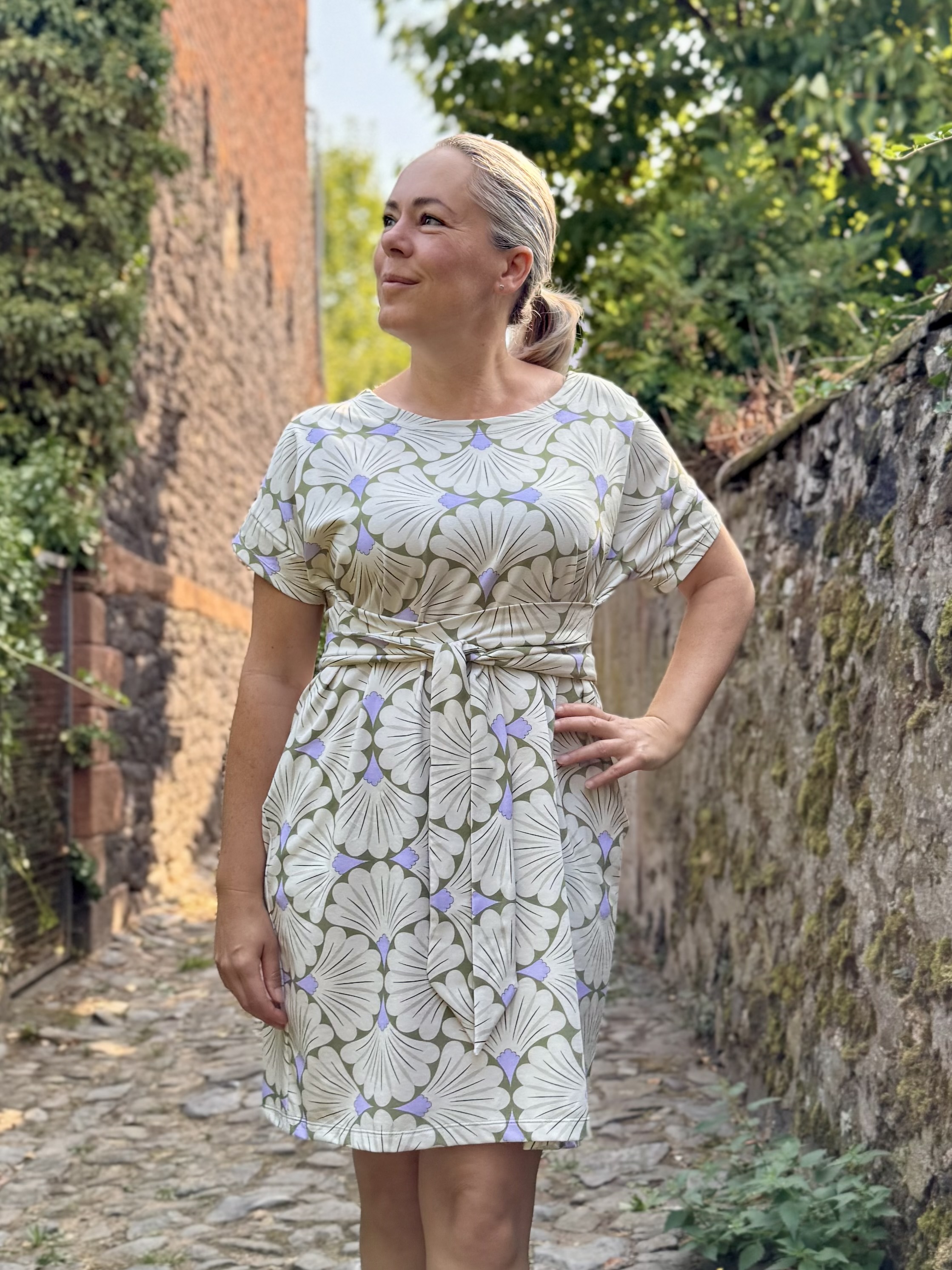 Organic fabric  -Märchenstunde Däumelinchen