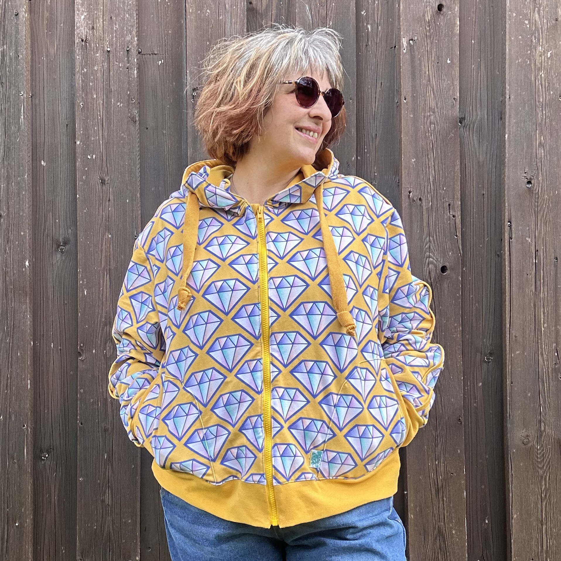 Bio Summersweat Stoff - Prism Glow Diamant Orange - DanielaBonn, bunt, Geometrische Muster, Breite 150 cm Bio Summersweat Stoff - Prism Glow Diamant Orange - DanielaBonn, bunt, Geometrische Muster, Breite 150 cm