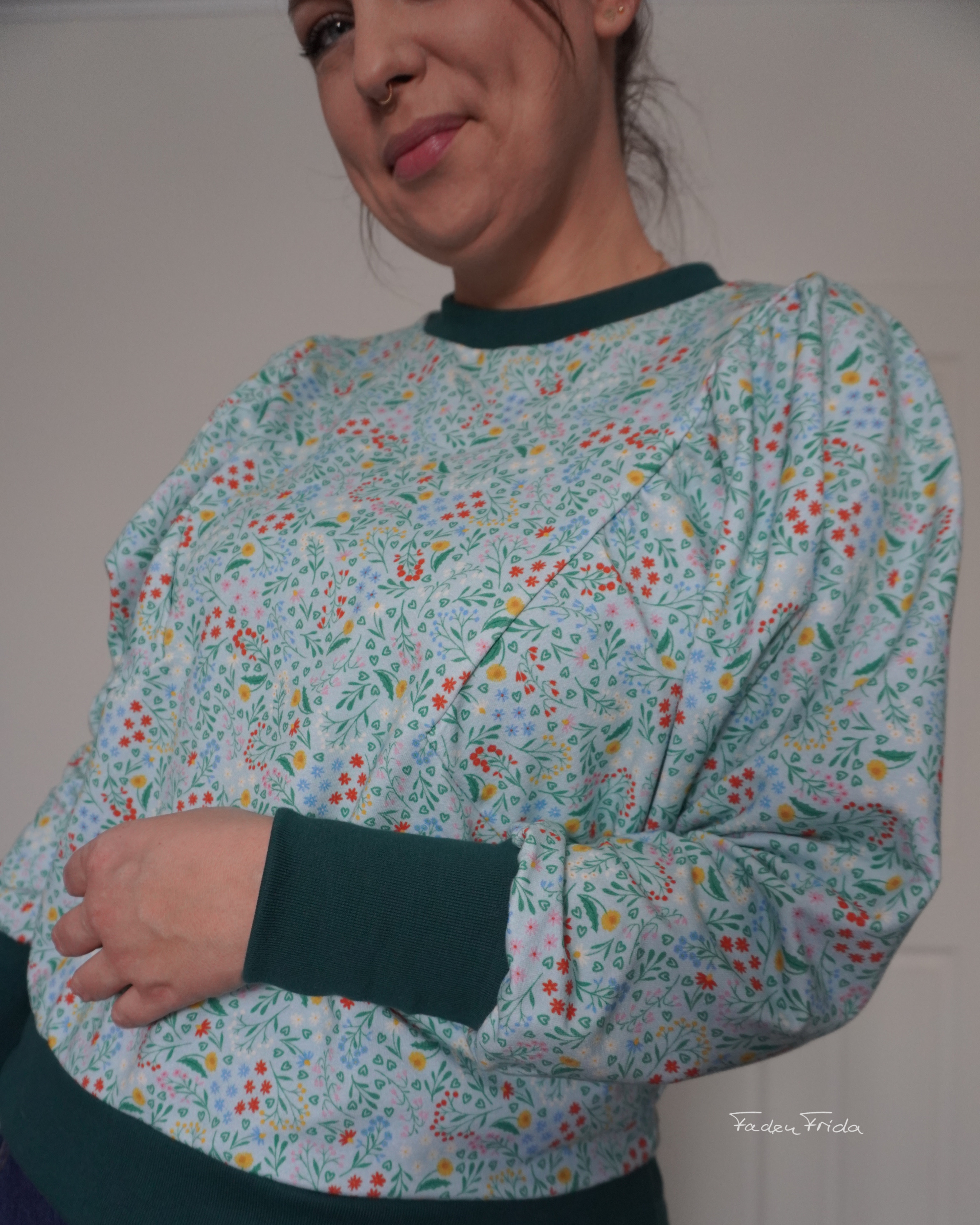 Bio Webware Stoff  - Bluemchen Und Herzchen Hellblau  - Deinki, blau, Blumen, 100% Bio-Baumwolle