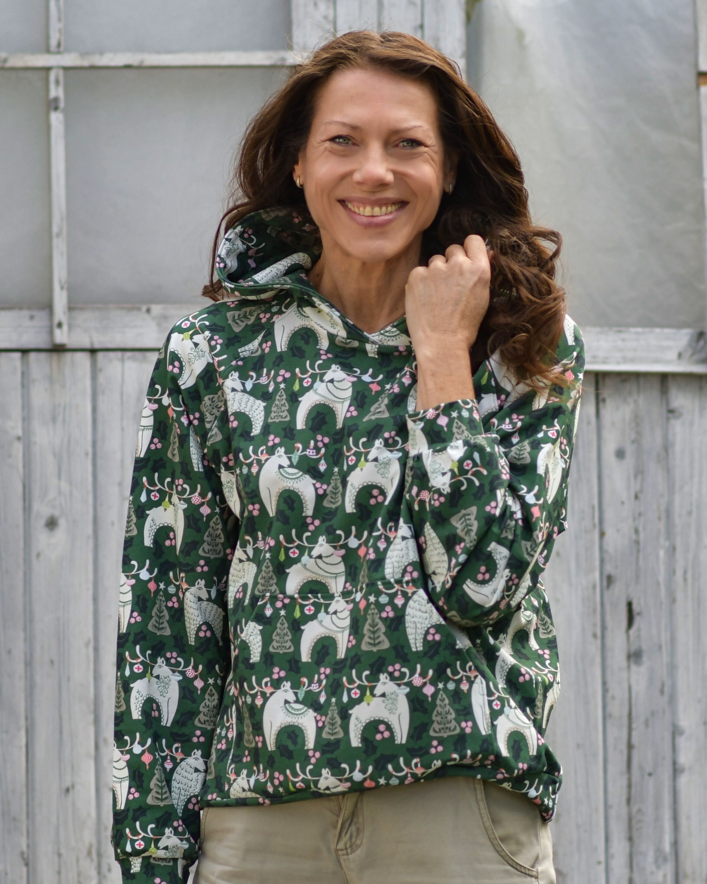 Bio Stoff  - Traditional Christmas Woodland Deer - Annick