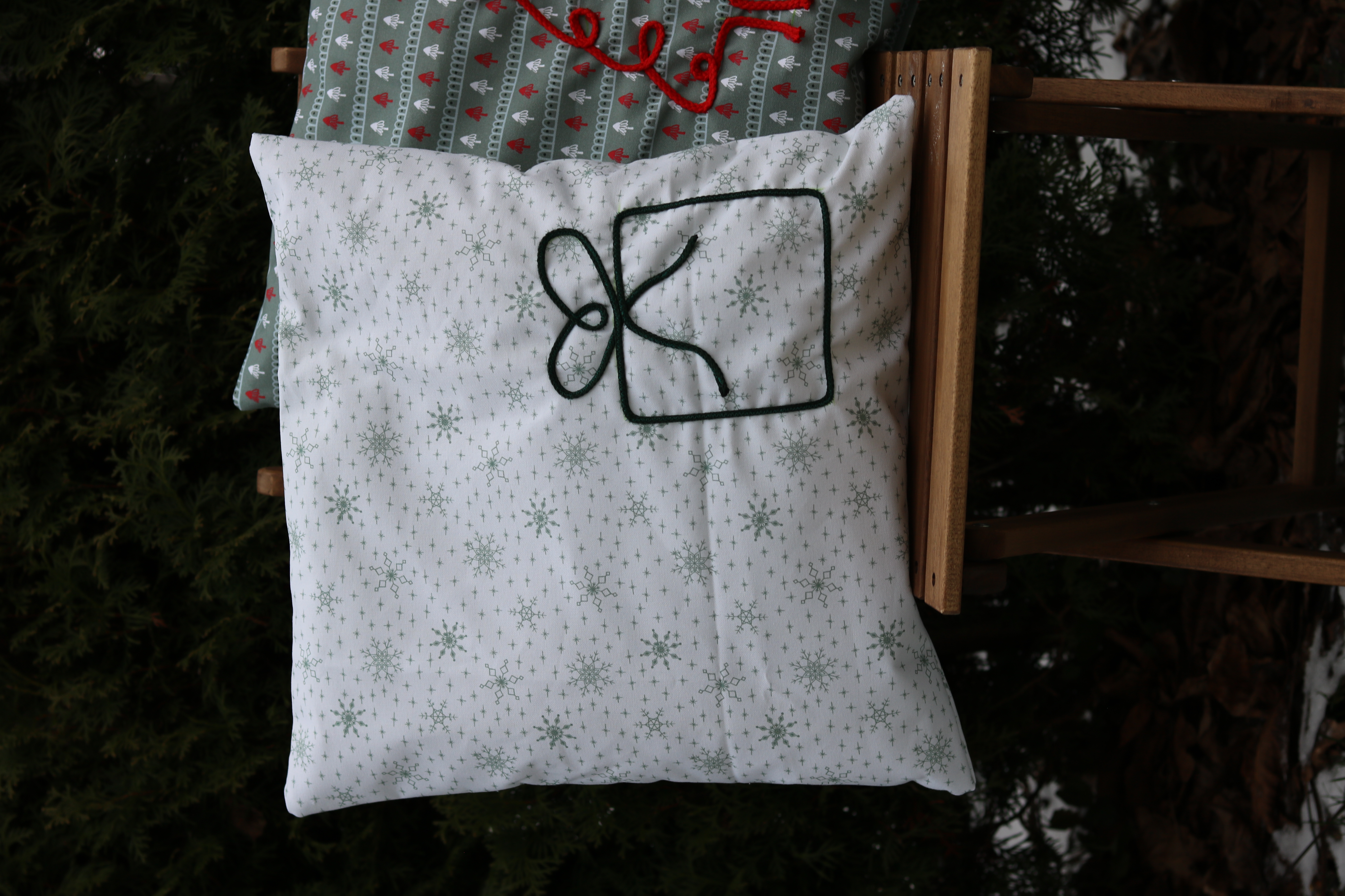 Bio Stoff - Schneeflocken und Funken mint