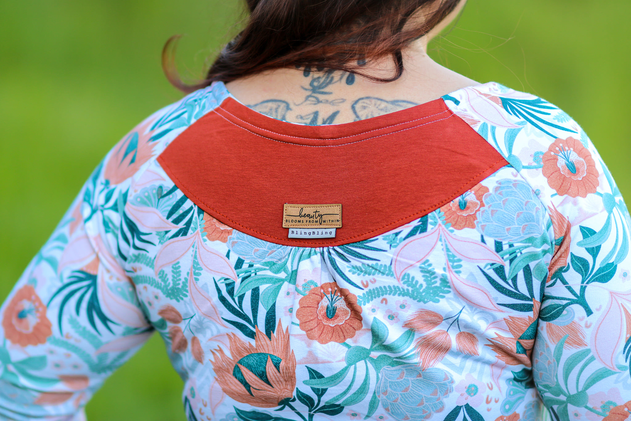 Bio Webware Stoff  -  Hawaiian Breeze  - LilleSelection, Sommer, grün, creme, Floral & Blumen, orange, Bäume & Palmen, 100% Bio-Baumwolle