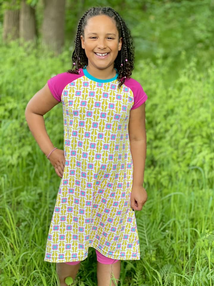Bio Webware Stoff  -  Lissi  - Fummelhummel, Sommer, Floral & Blumen, lila, 100% Bio-Baumwolle