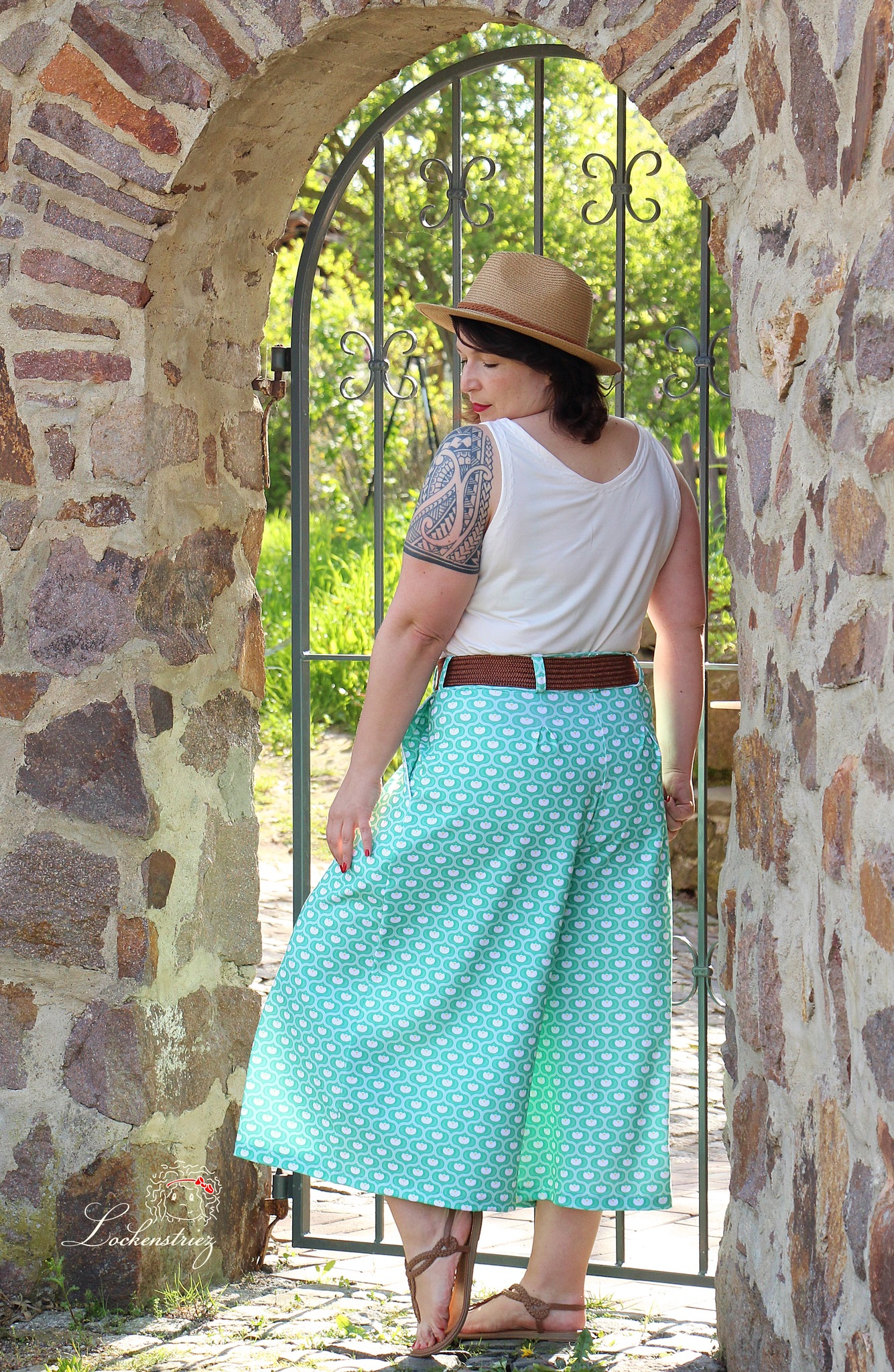 Bio Webware Stoff  -  Blumenliebe  - LisaSanders, Frühling, Floral & Blumen, Sommer, grün, Ornamente, 100% Bio-Baumwolle