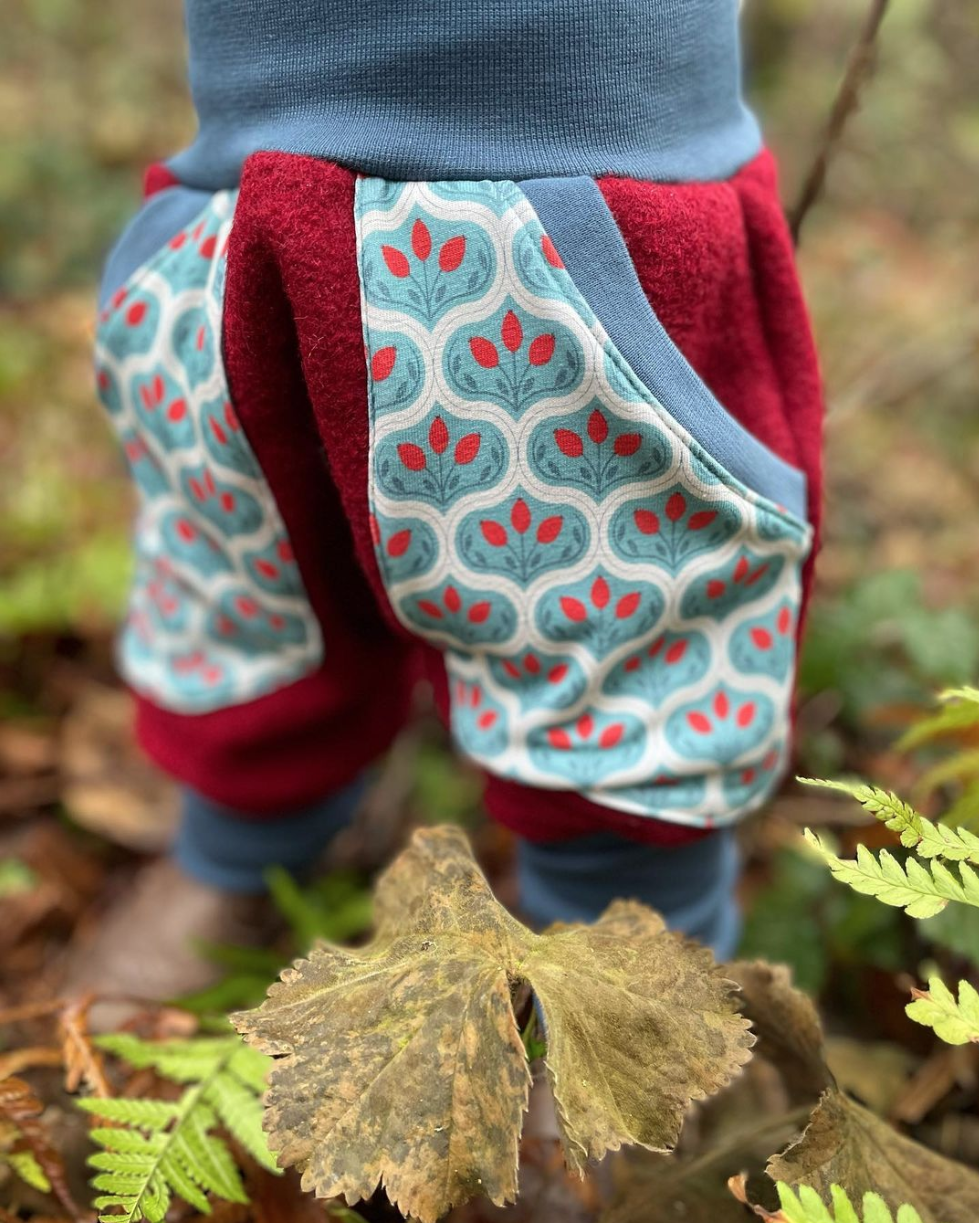 Bio Jersey Stoff  -  Hagebuttenliebe rauchblau  - LisaSanders, blau, Floral & Blumen, Ornamente, Breite 150 cm