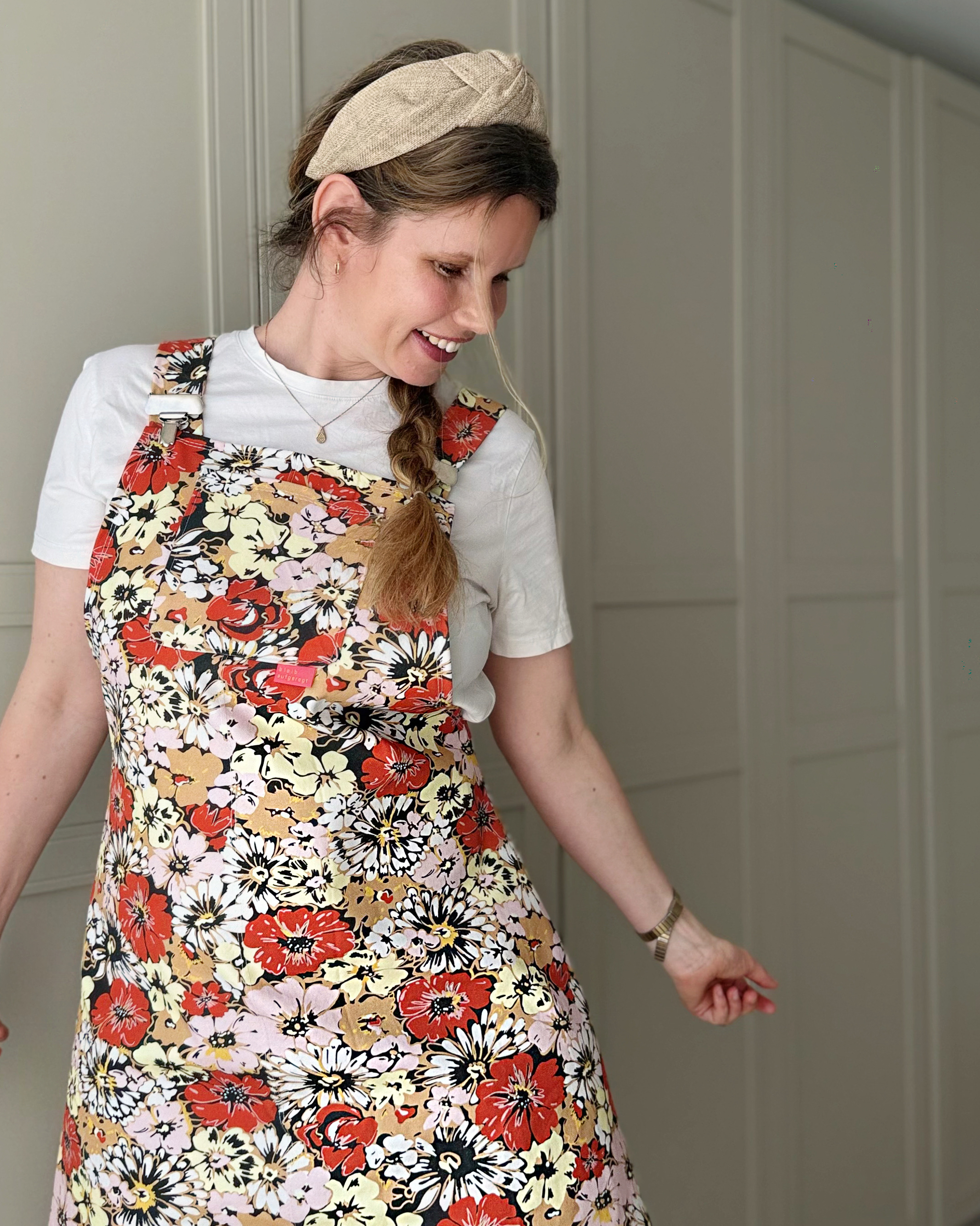 Organic fabric - Retro Blumenwiese red