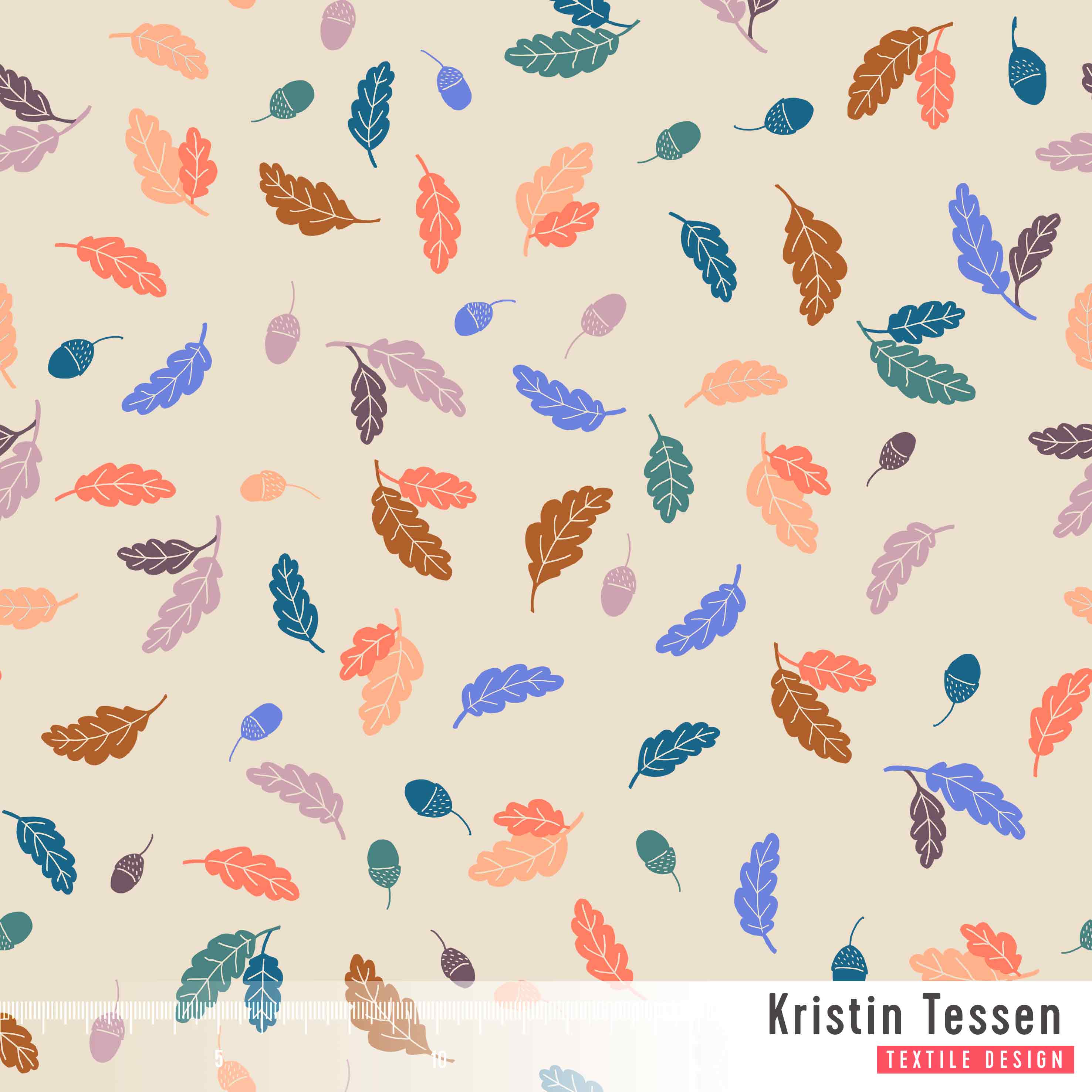 Bio Stoff - Bunte Eicheln von Kristin Tessen in beige