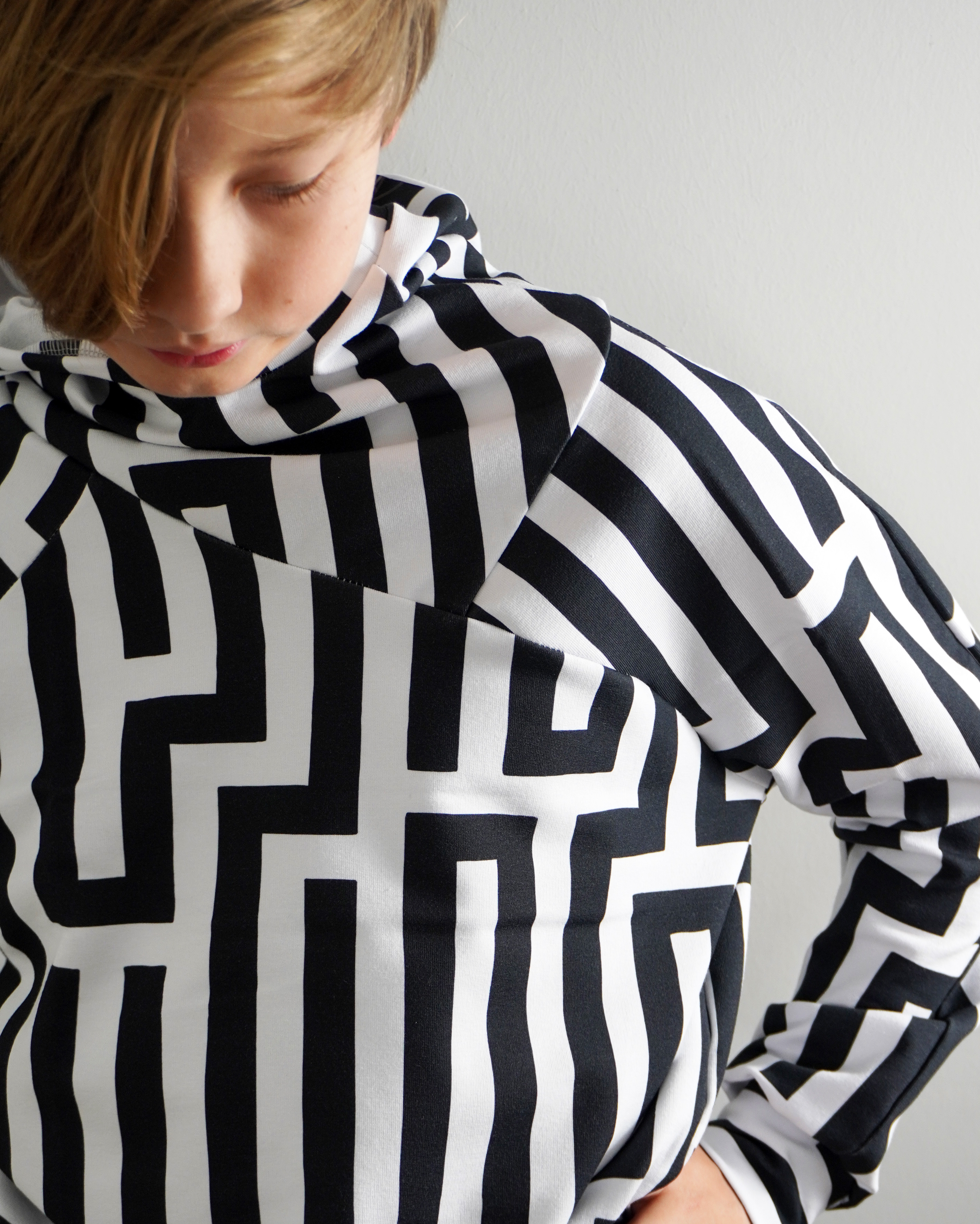 Bio Stoff - Gleichklang Horizontalstreifen schwarz, weiß