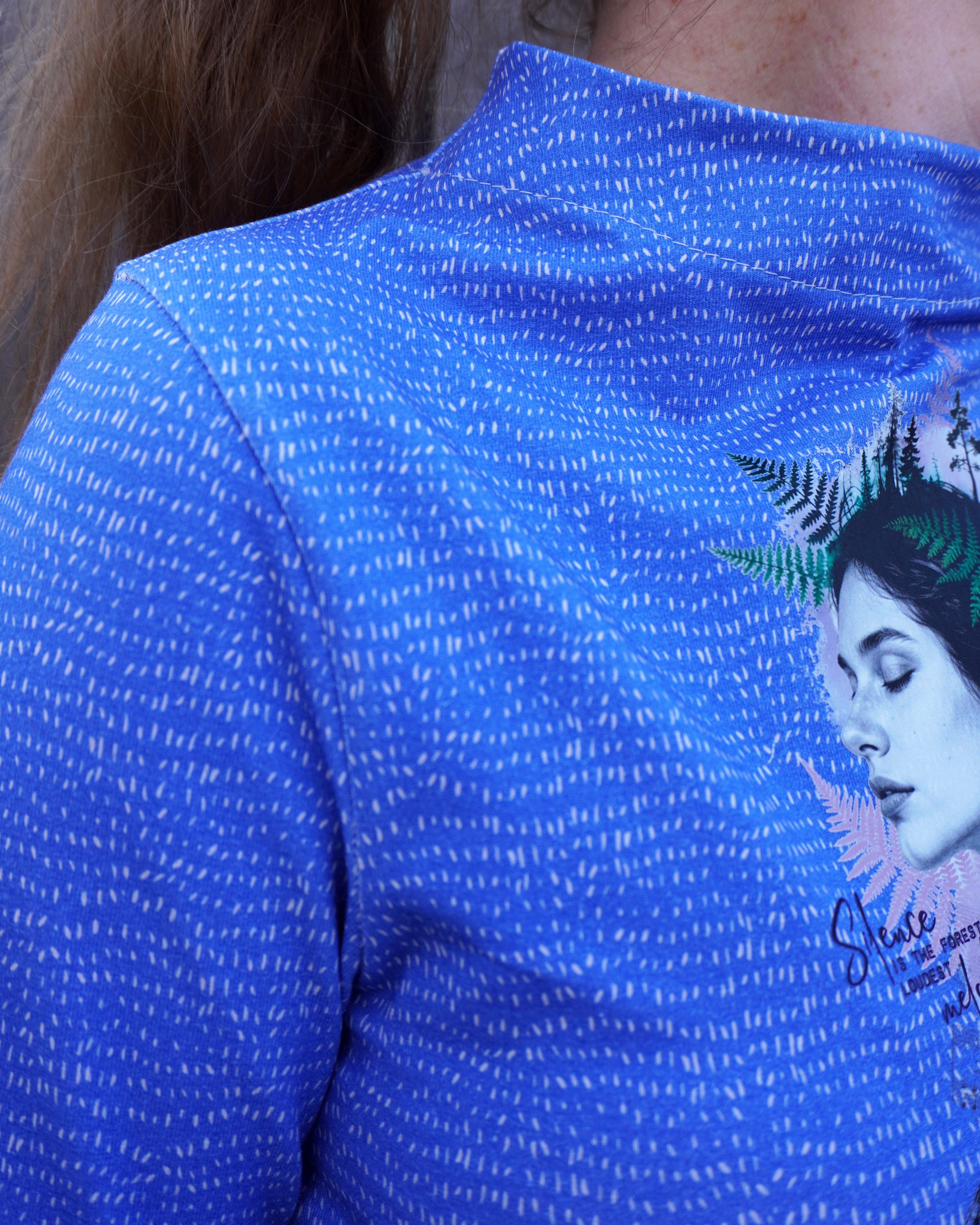 Organic fabric  -  Parrot Pattern Plumage