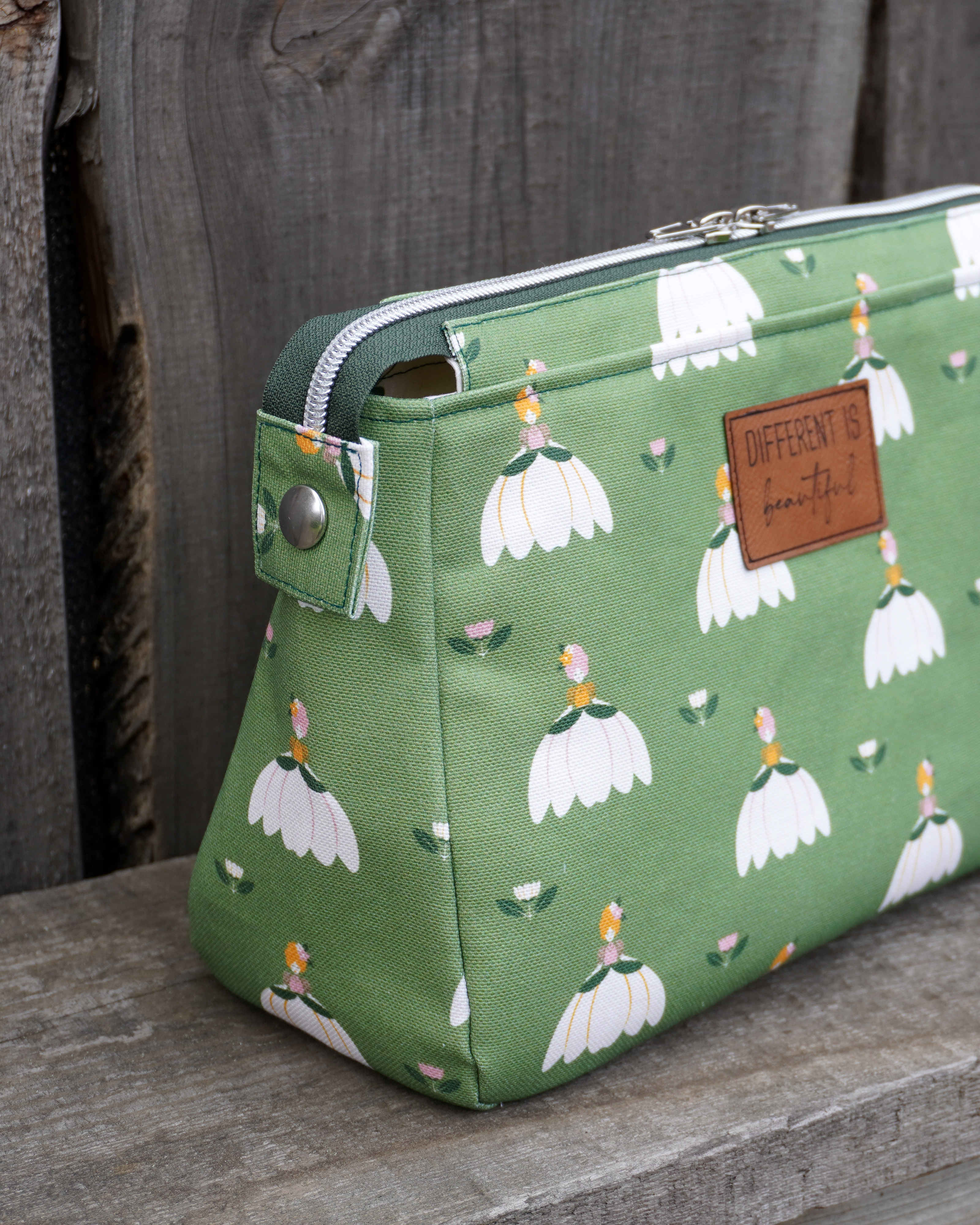 Bio Stoff  - Blumenmädchen grün