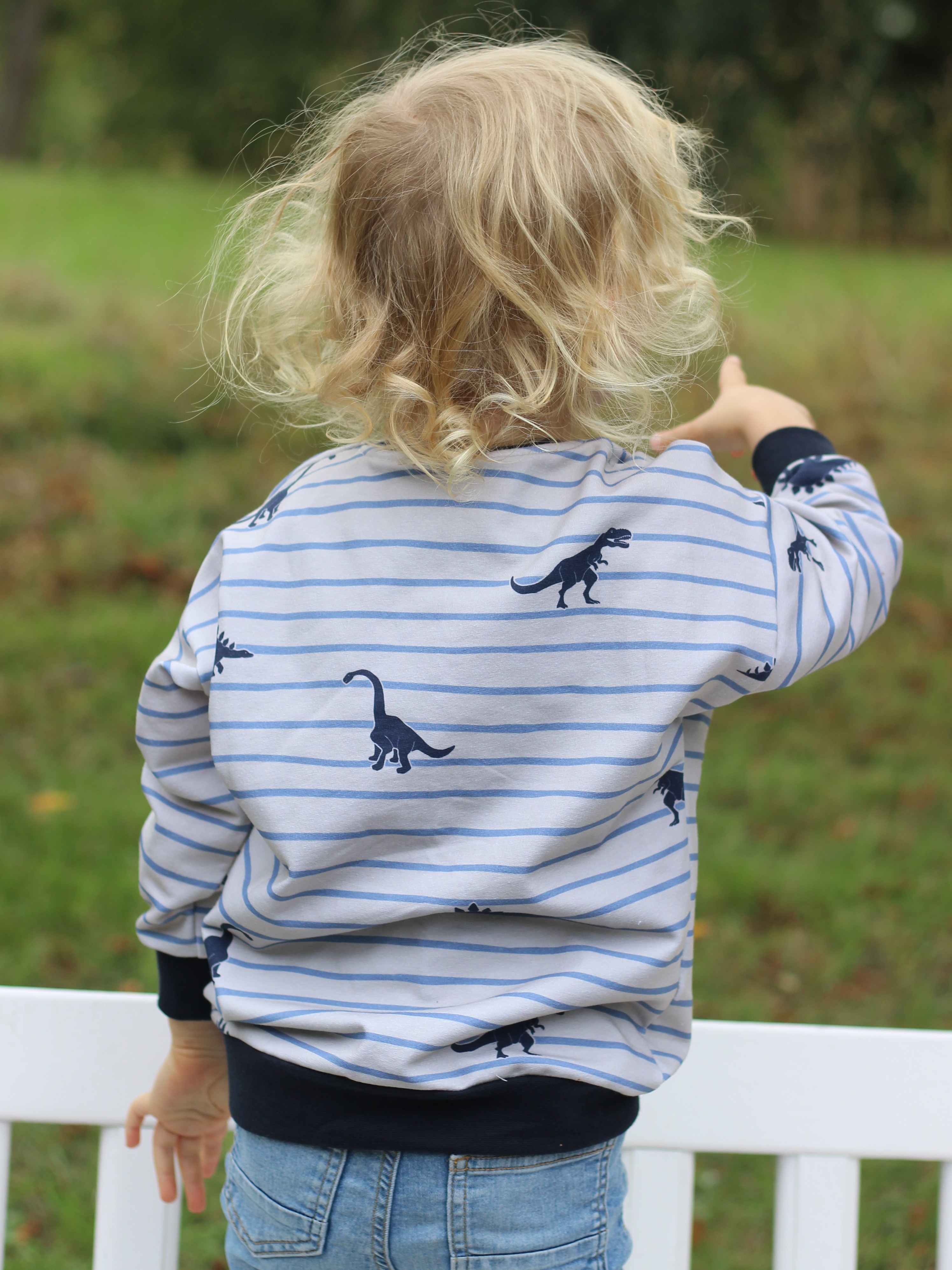 Bio Stoff  - Dino Stripes blau