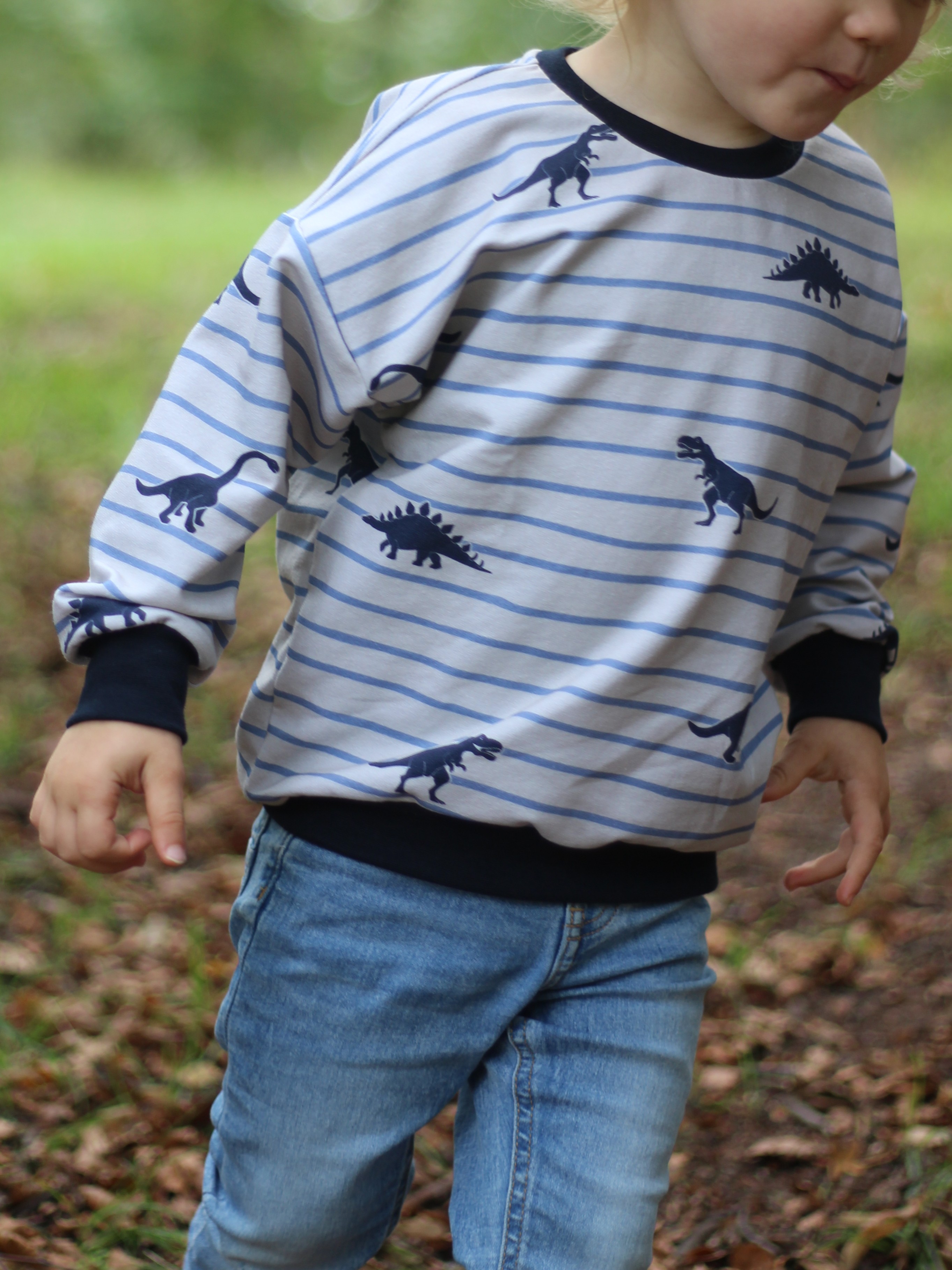 Bio Stoff  - Dino Stripes blau