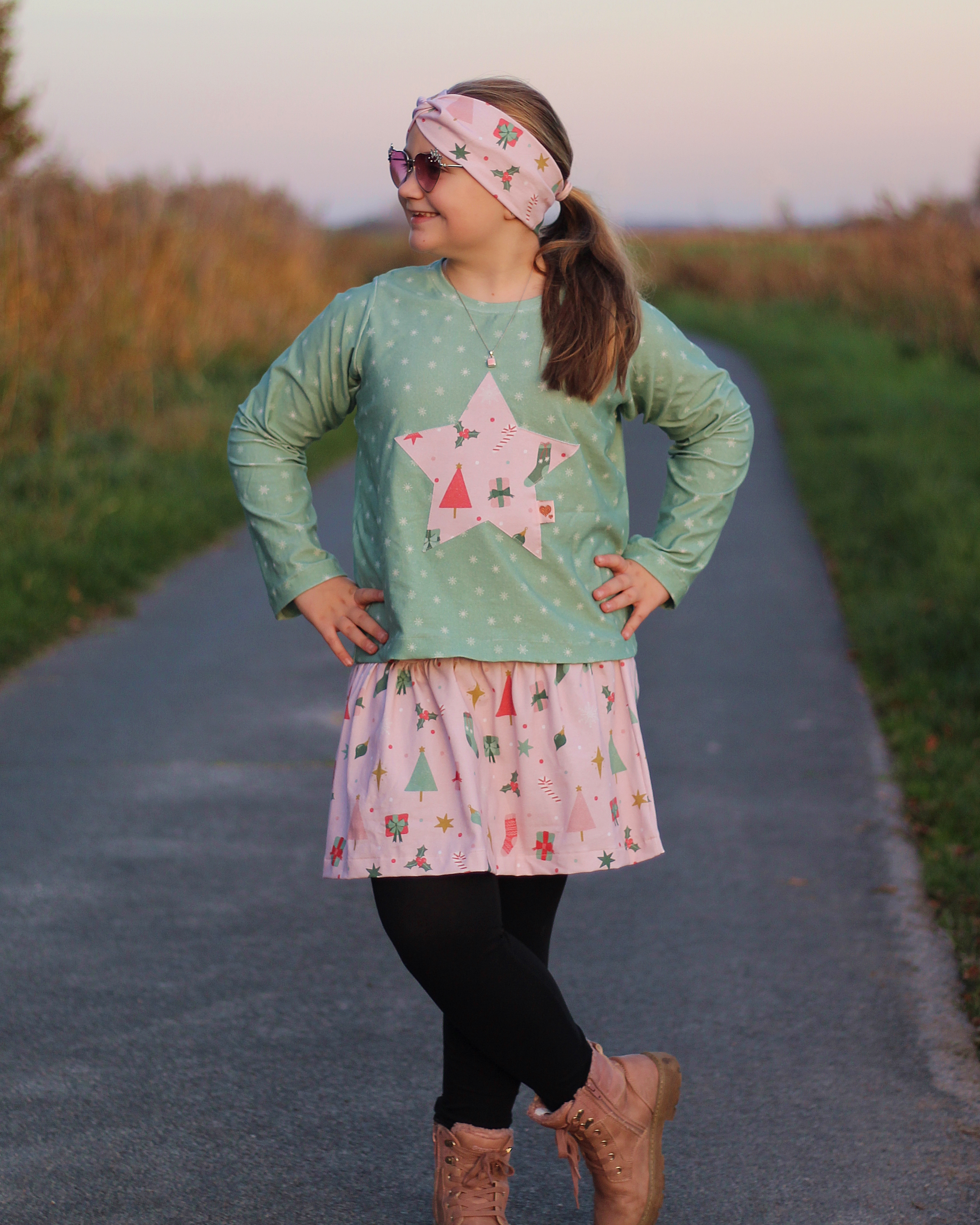 Organic Fabric - Snowflakes light green