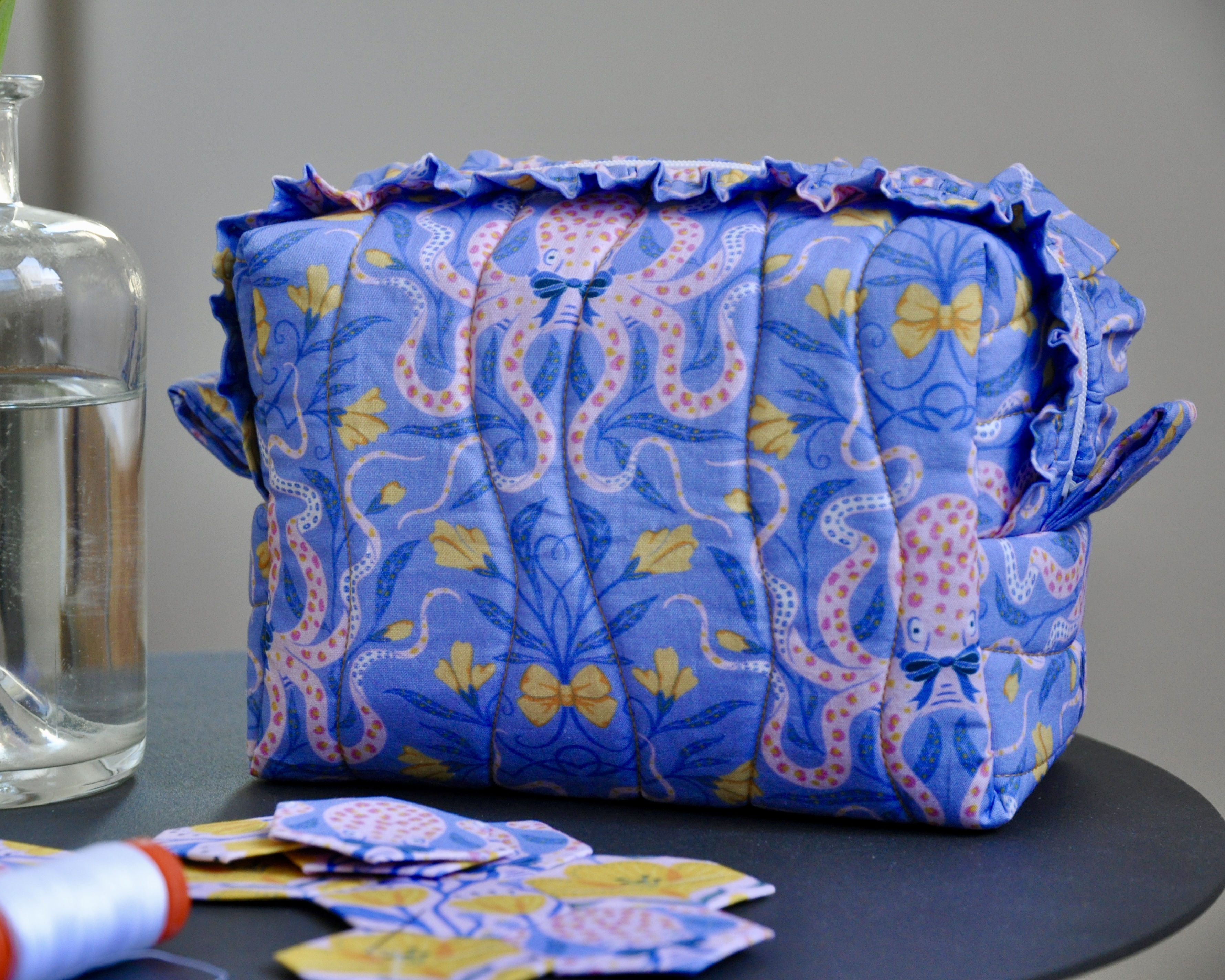 Bio Stoff  - Preppy Spring Octopus blau