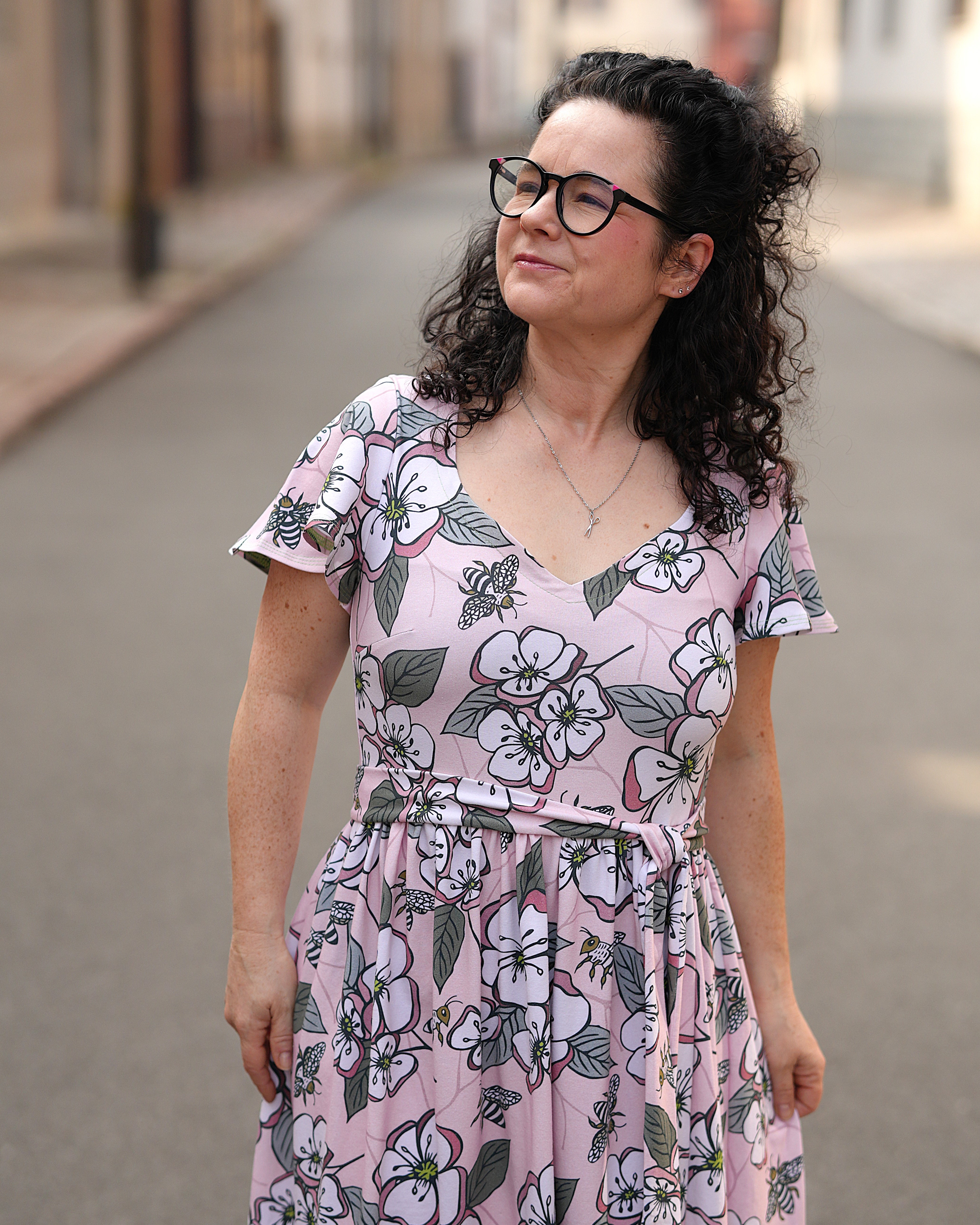 Bio Stoff  - Obstblüten Bienen beige, orange