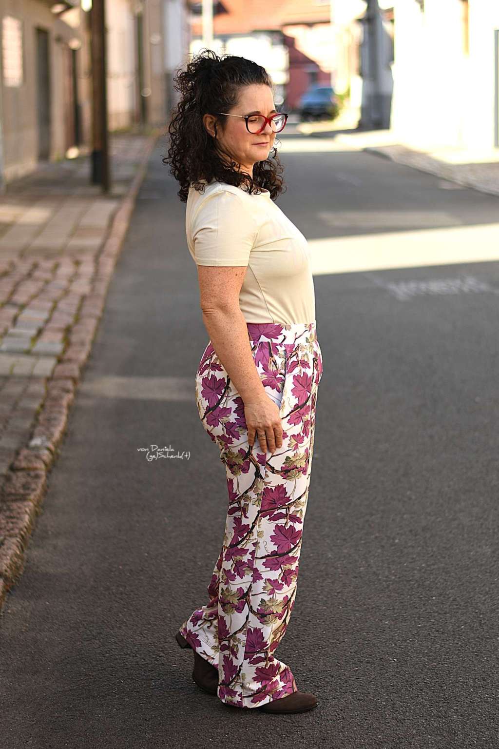Bio Fabric - Kirbe Karo Bordeaux by Alexandra Weise in bordeaux