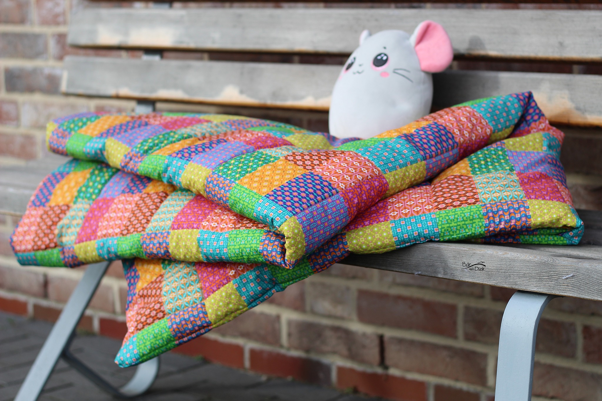 Bio Webware Stoff  - Jippie - Fummelhummel, bunt, Floral & Blumen 100% Bio-Baumwolle