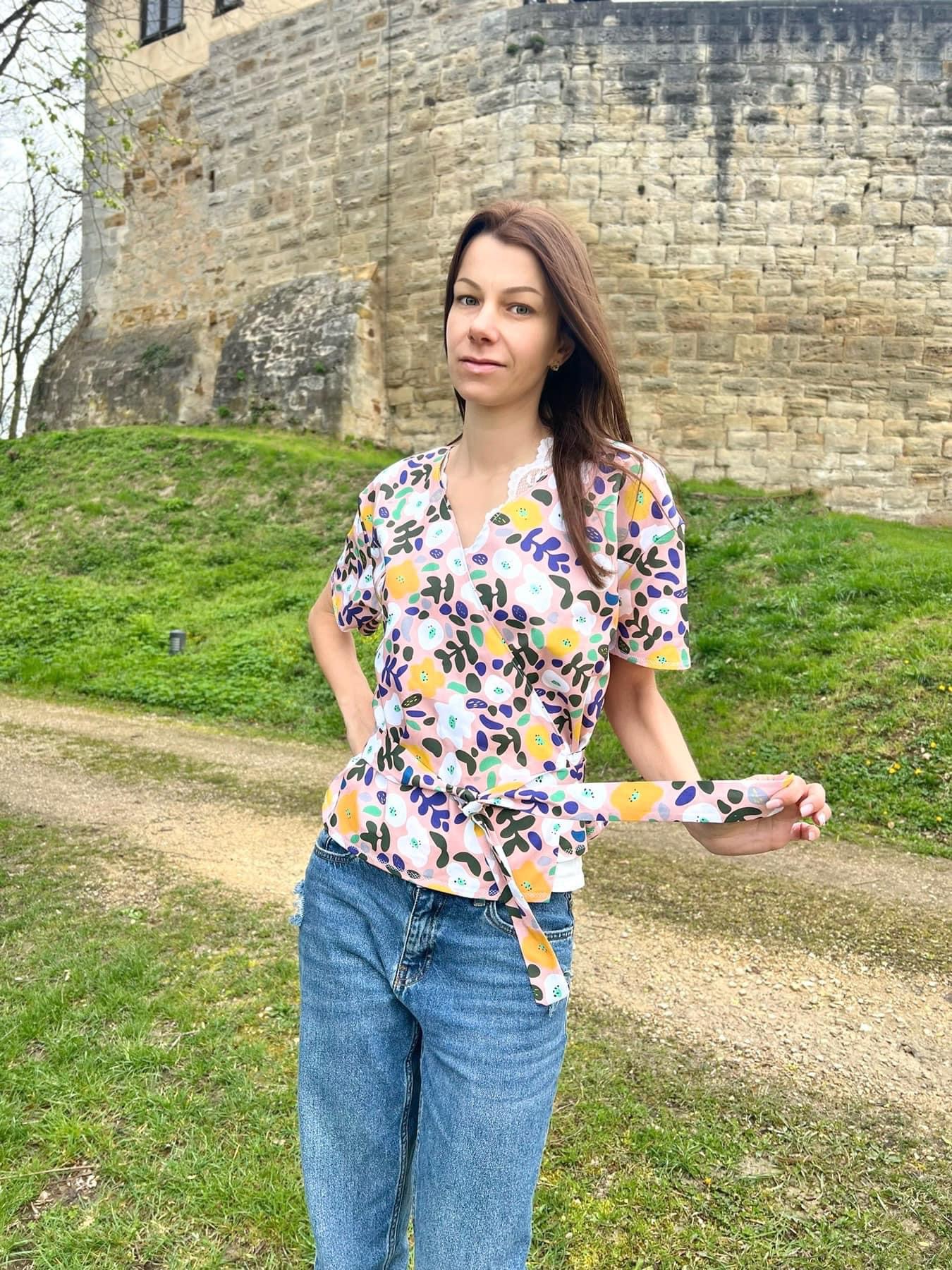 Bio Summersweat Stoff - Floral Shapes - Annick, Frühling, Floral & Blumen, beige, Breite 150 cm Bio Summersweat Stoff - Floral Shapes - Annick, Frühling, Floral & Blumen, beige, Breite 150 cm