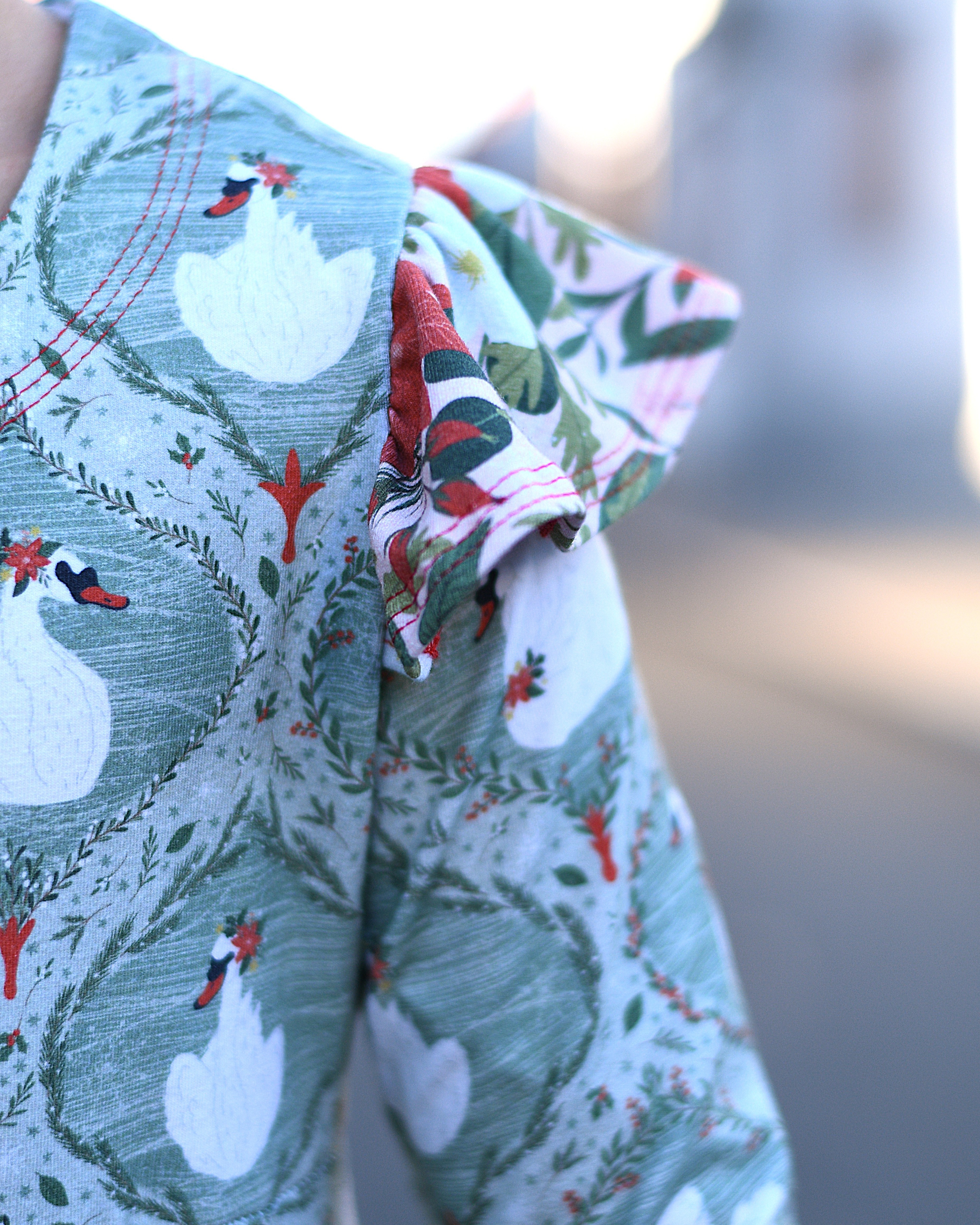 Bio Stoff - Weihnachtsschwäne grün