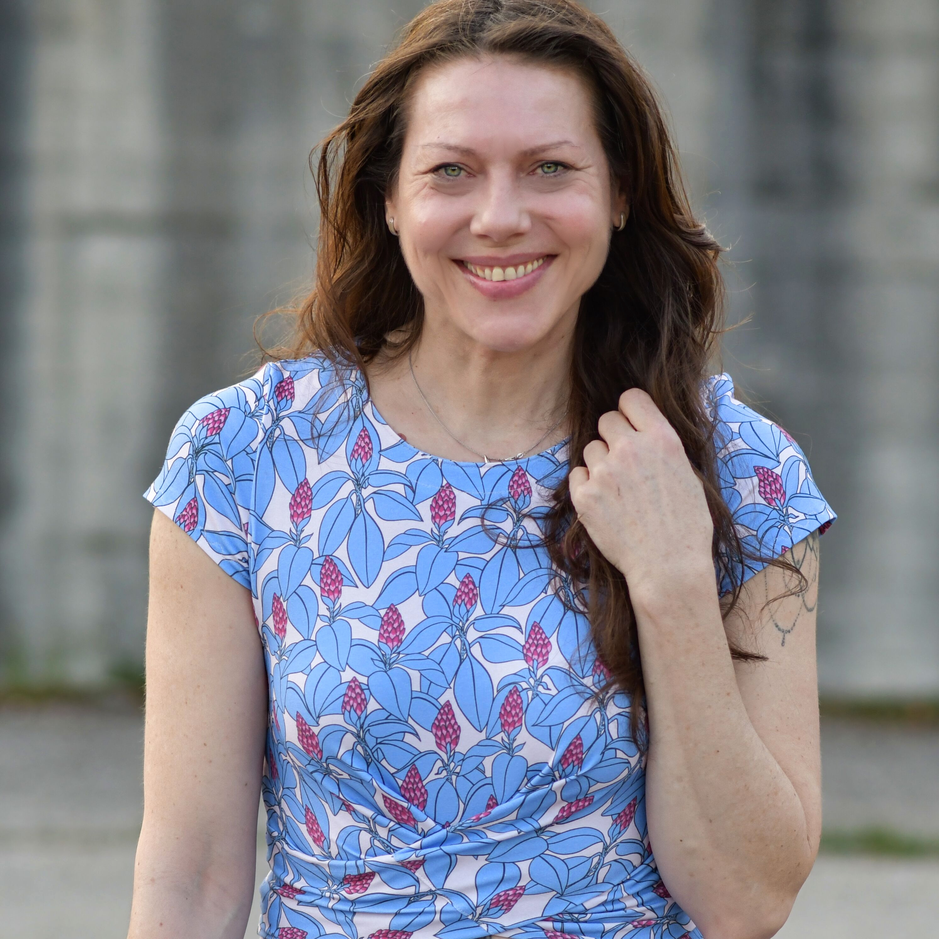 Bio-Stoff - Blätter und Knospen rosa, blau