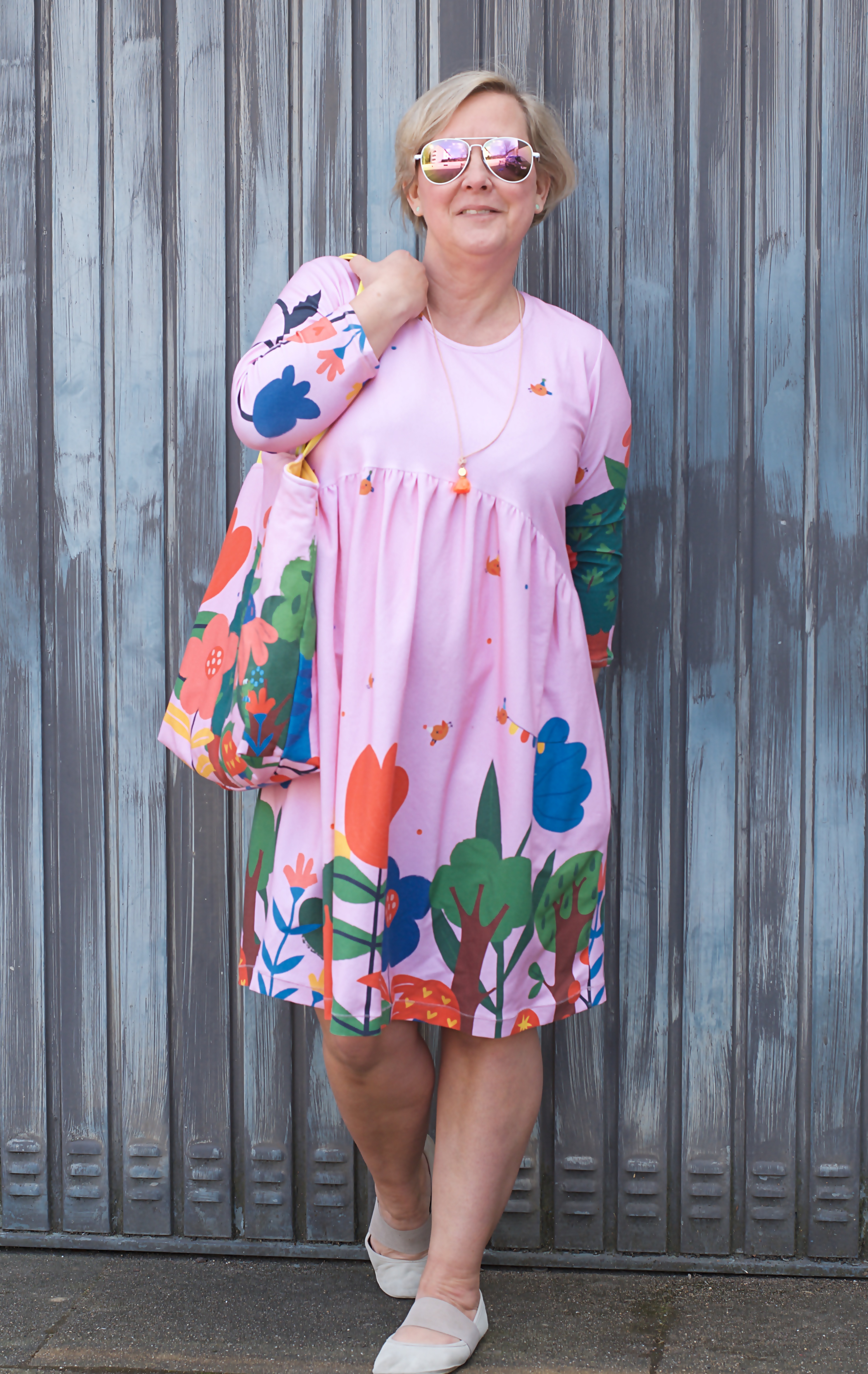 Organic fabric  - Birds Birthday 1,0m Panel 