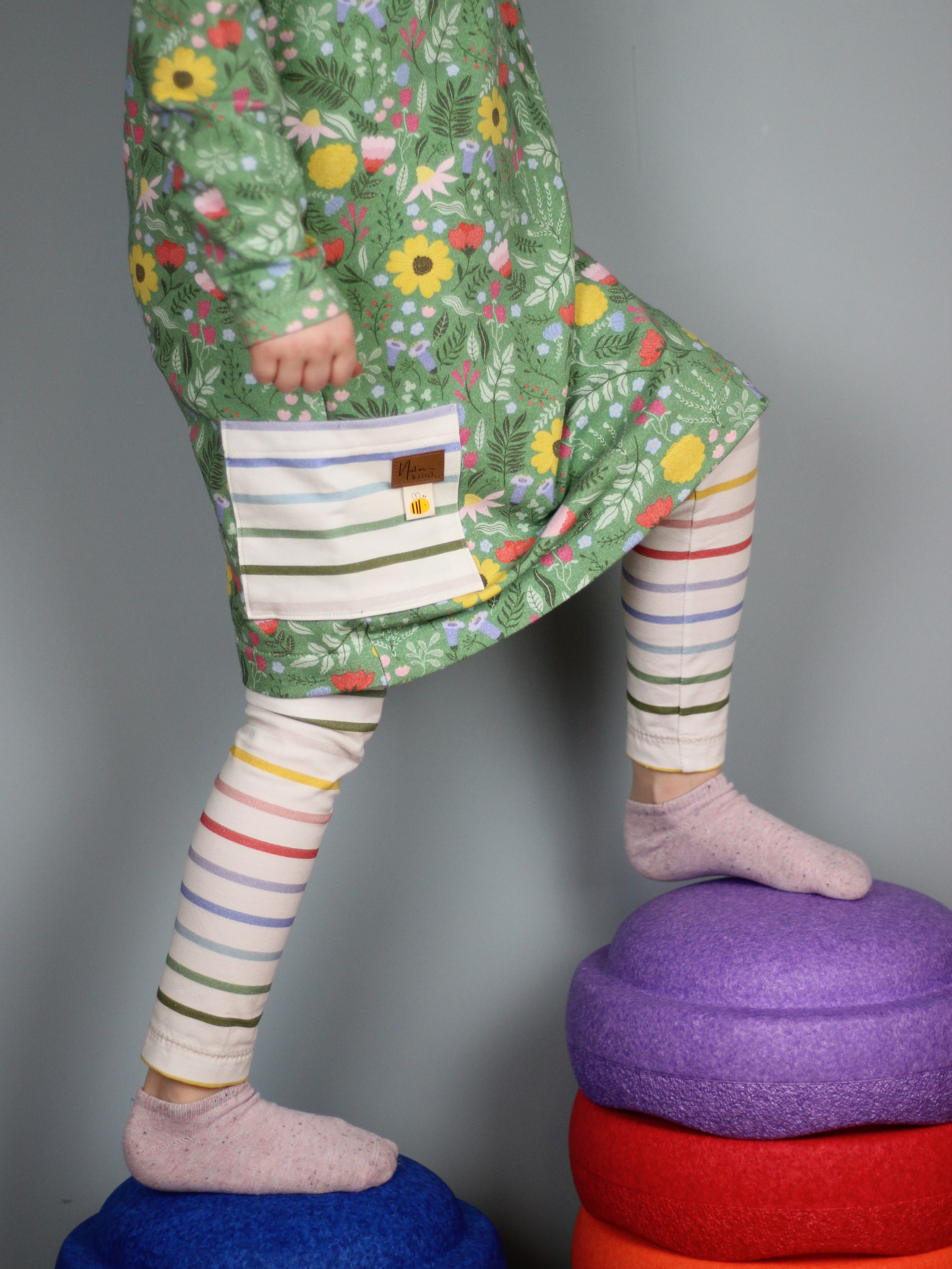 Bio Webware Stoff  -  Osterstreifen Bunt  - Deinki, Streifen, bunt, 100% Bio-Baumwolle