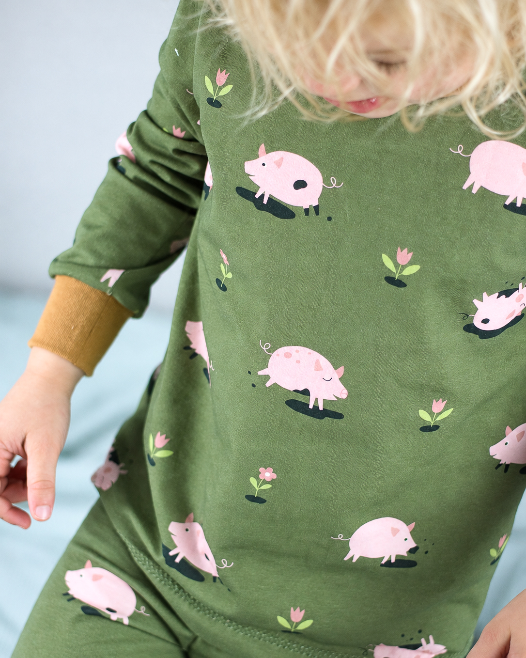 Organic fabric - Oh Schreck, so viel Dreck green