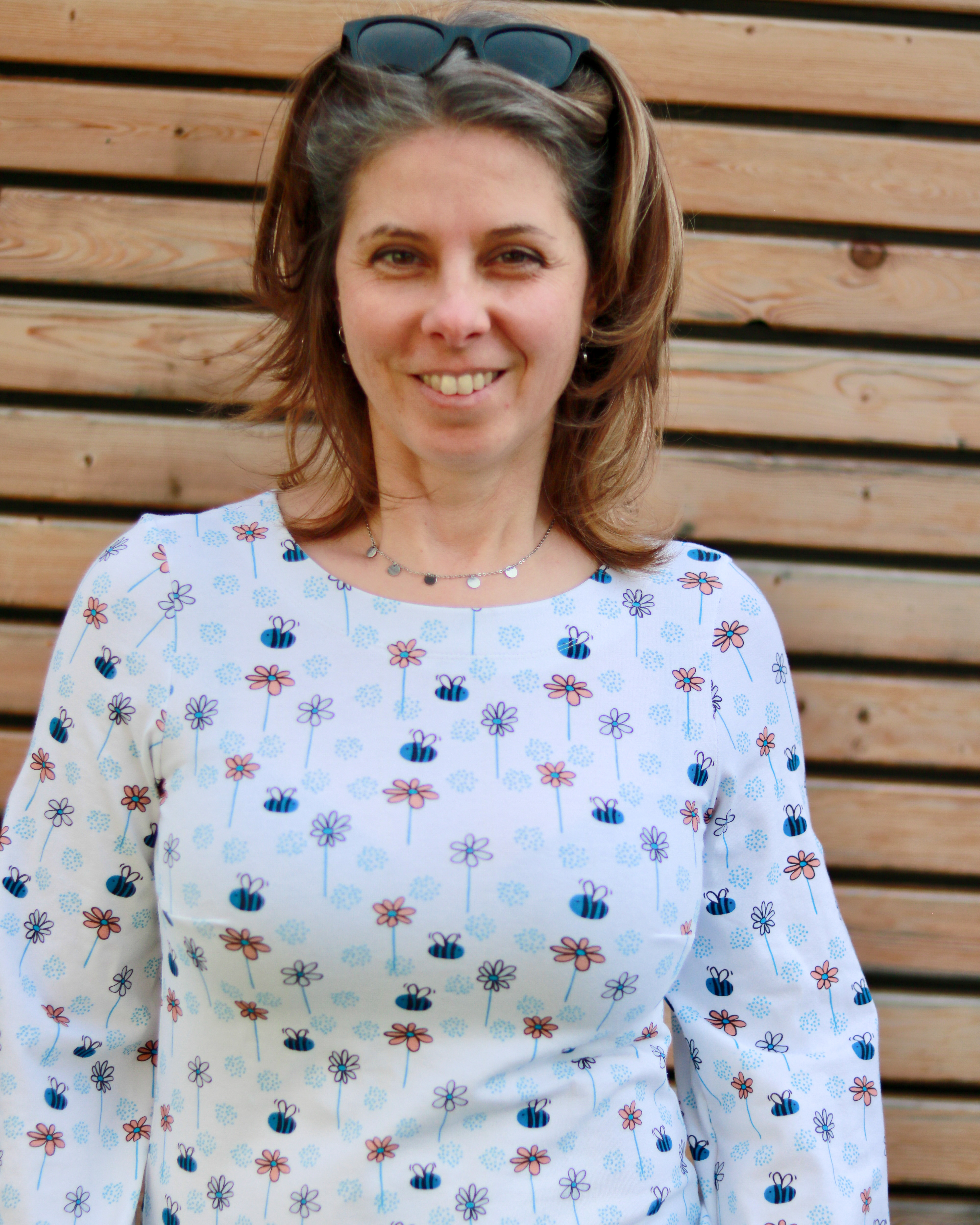 Bio Stoff  - Bienen in Blumen rosa