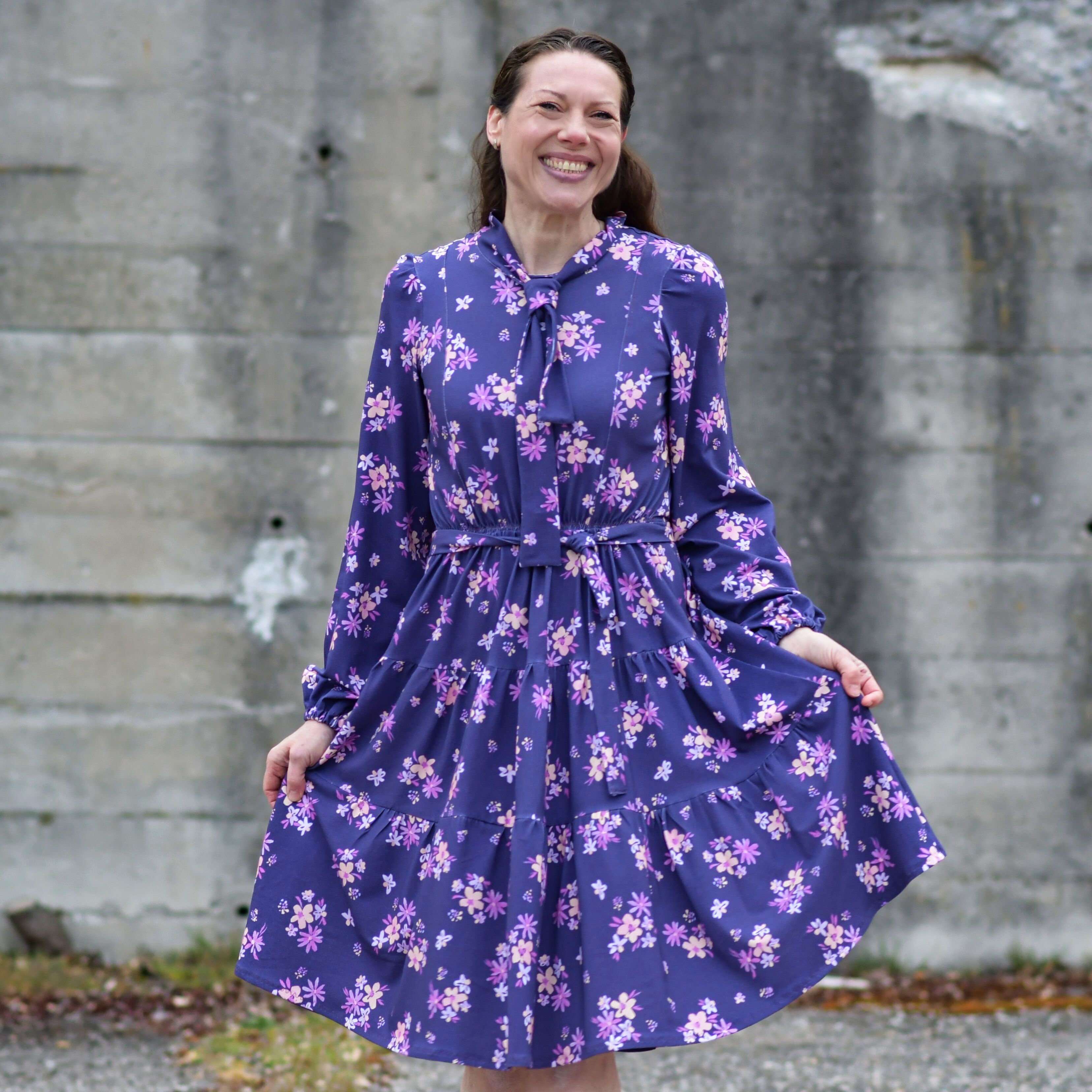 Bio Webware Stoff - Lila Sommer Nachtblau - KristinTessen, blau, Floral & Blumen, 100% Bio-Baumwolle Bio Webware Stoff - Lila Sommer Nachtblau - KristinTessen, blau, Floral & Blumen, 100% Bio-Baumwolle