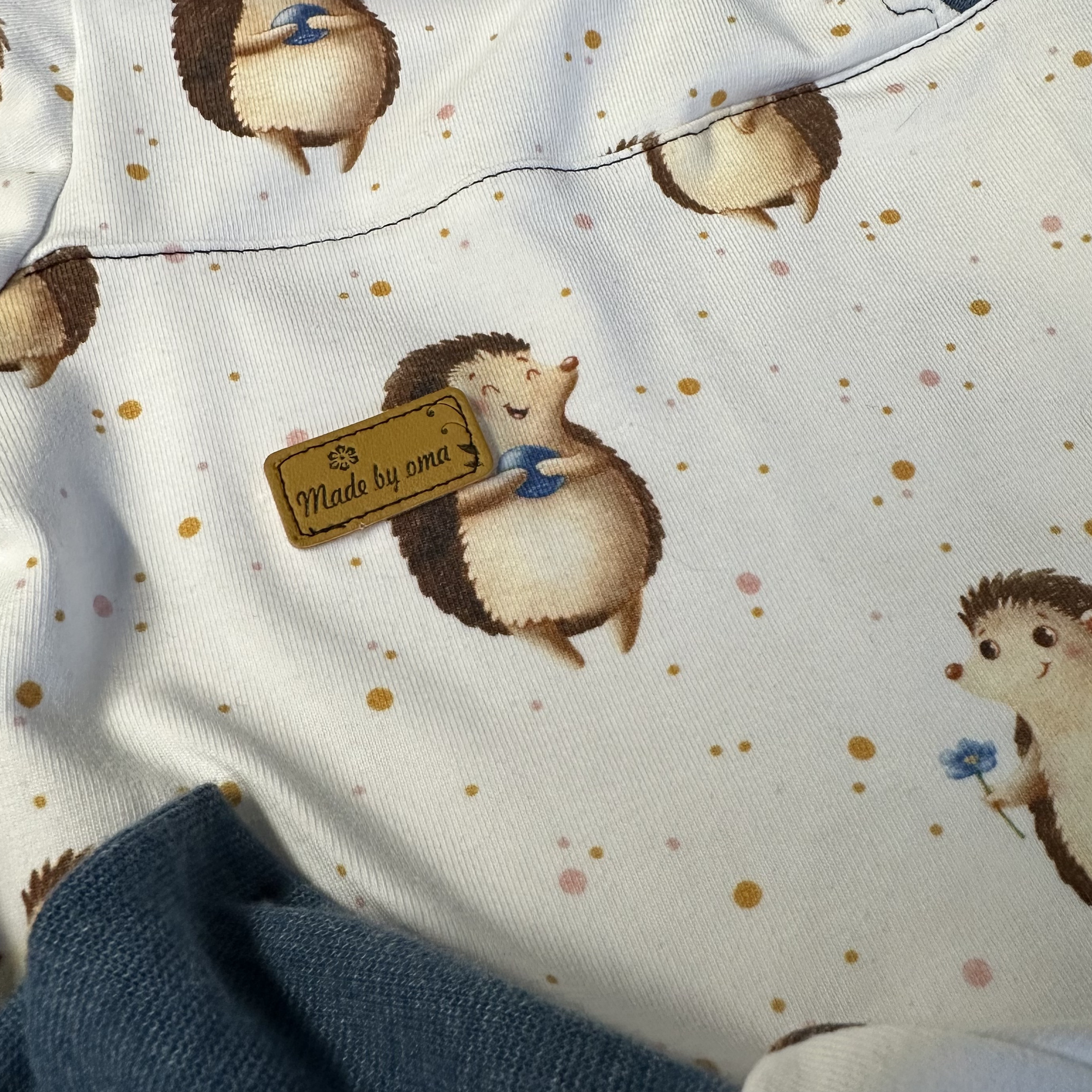 Bio Stoff - Blaubeerigel Punkte weiß