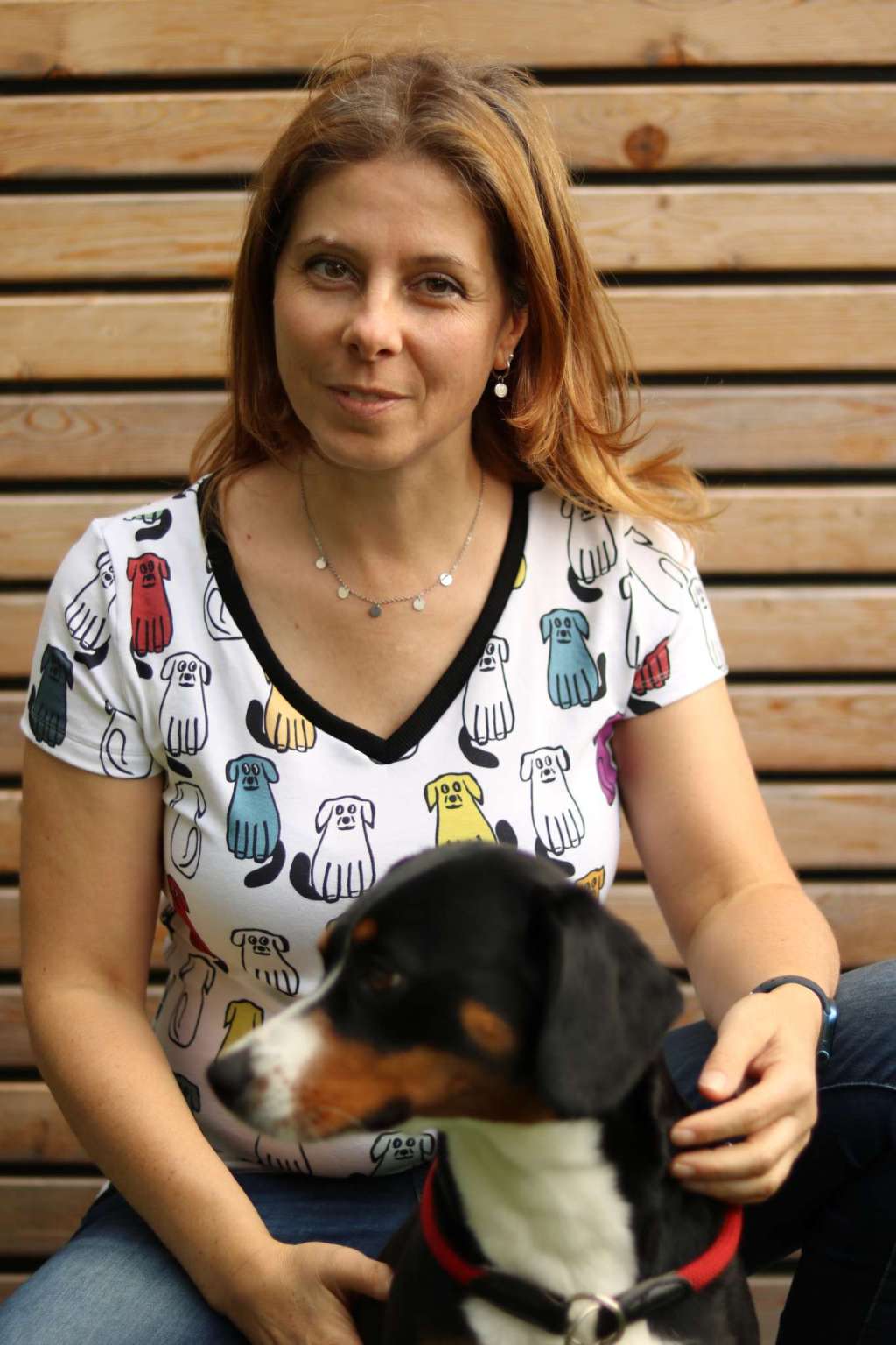 Bio Stoff - Hunde Schwarz Weiss von Andrea Muehlbauer in schwarz