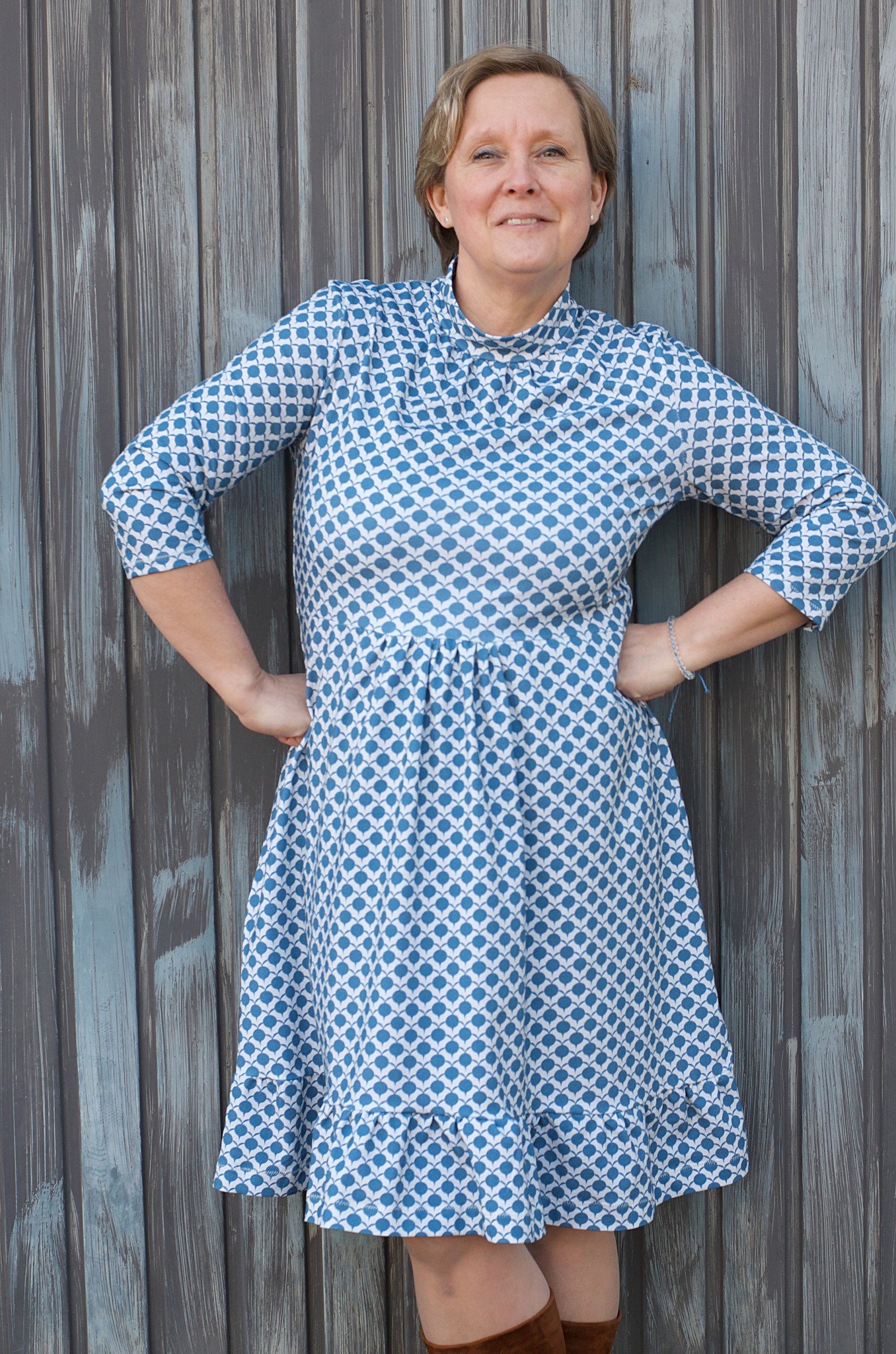 Bio Webware Stoff  -  Schwarzer Rettich hell  - LisaSanders, blau, creme, Essen, Obst & Gemüse, 100% Bio-Baumwolle