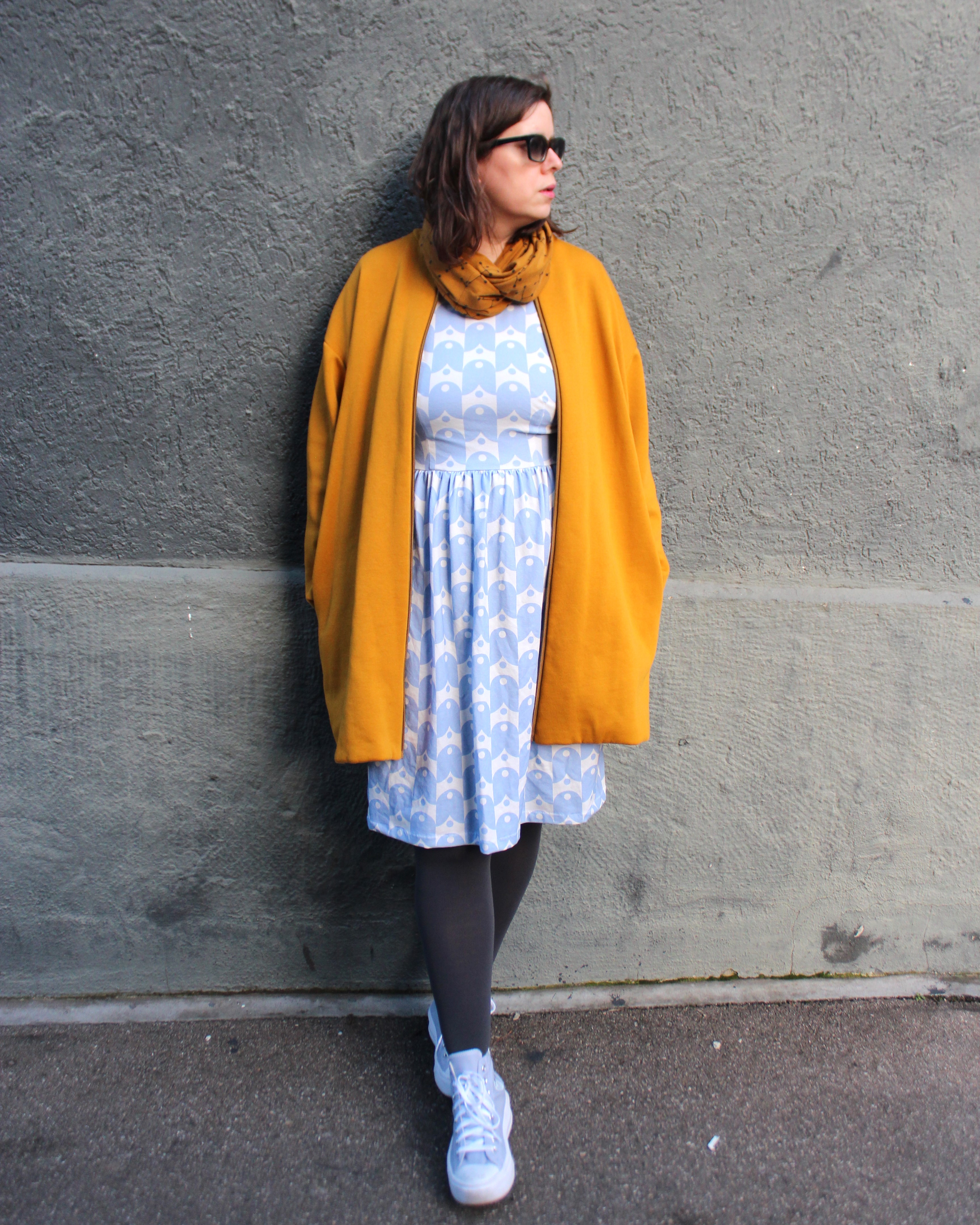 Bio Stoff - Geometric Evergreen Flowers blau