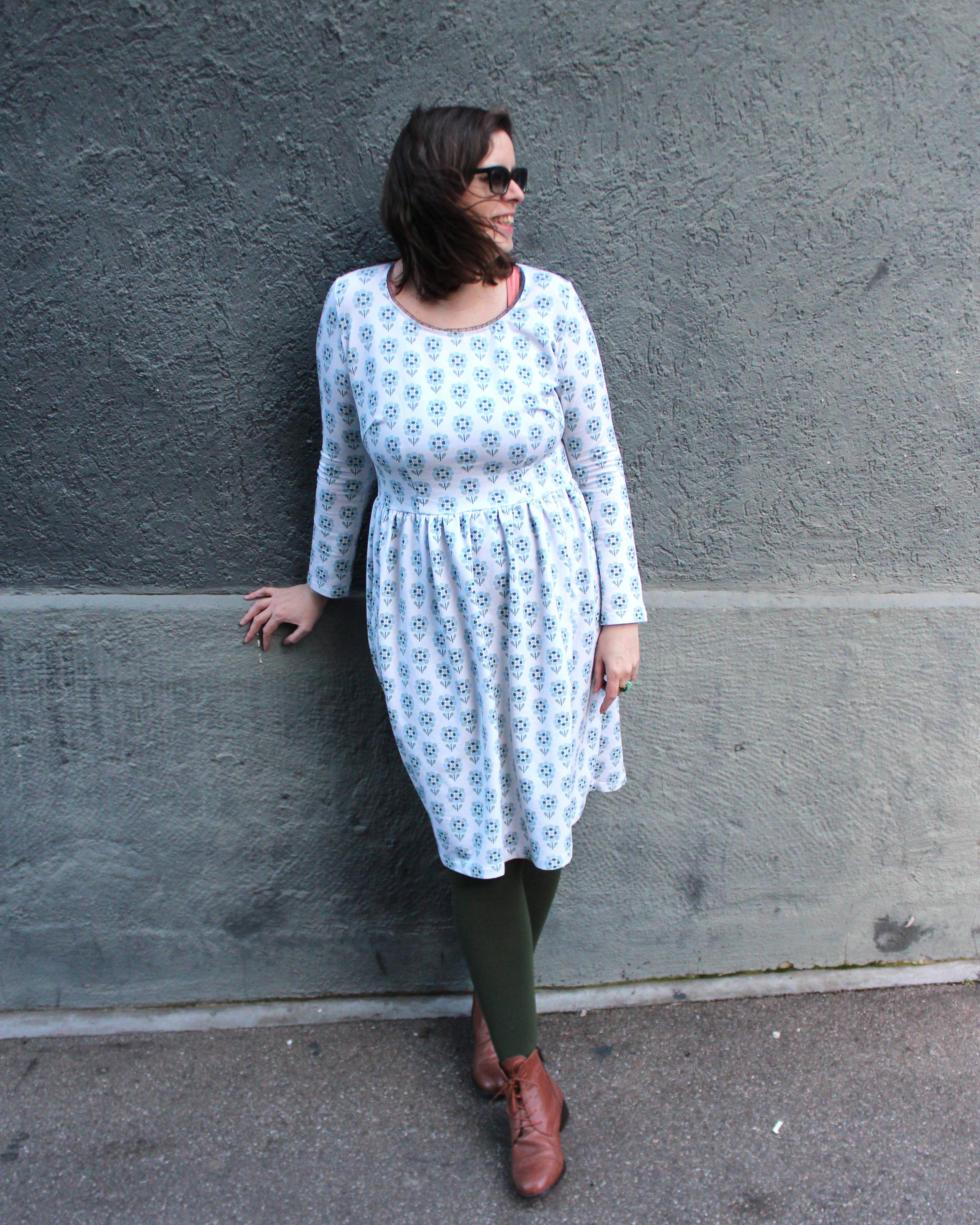 Organic Fabric  - Grüße aus dem Folkloregarten green