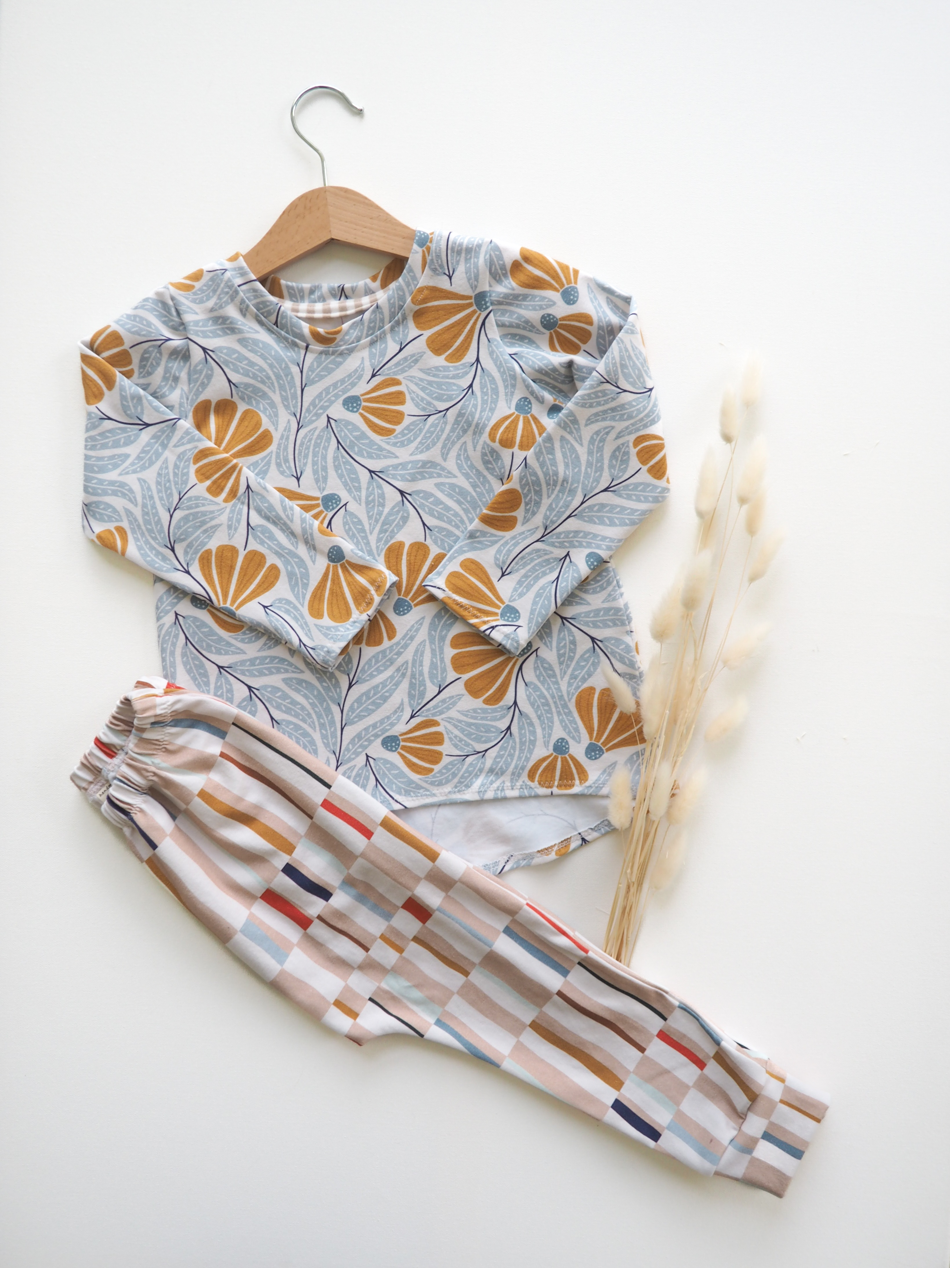 Bio Stoff  - Küstenatelier Blumentanz blau