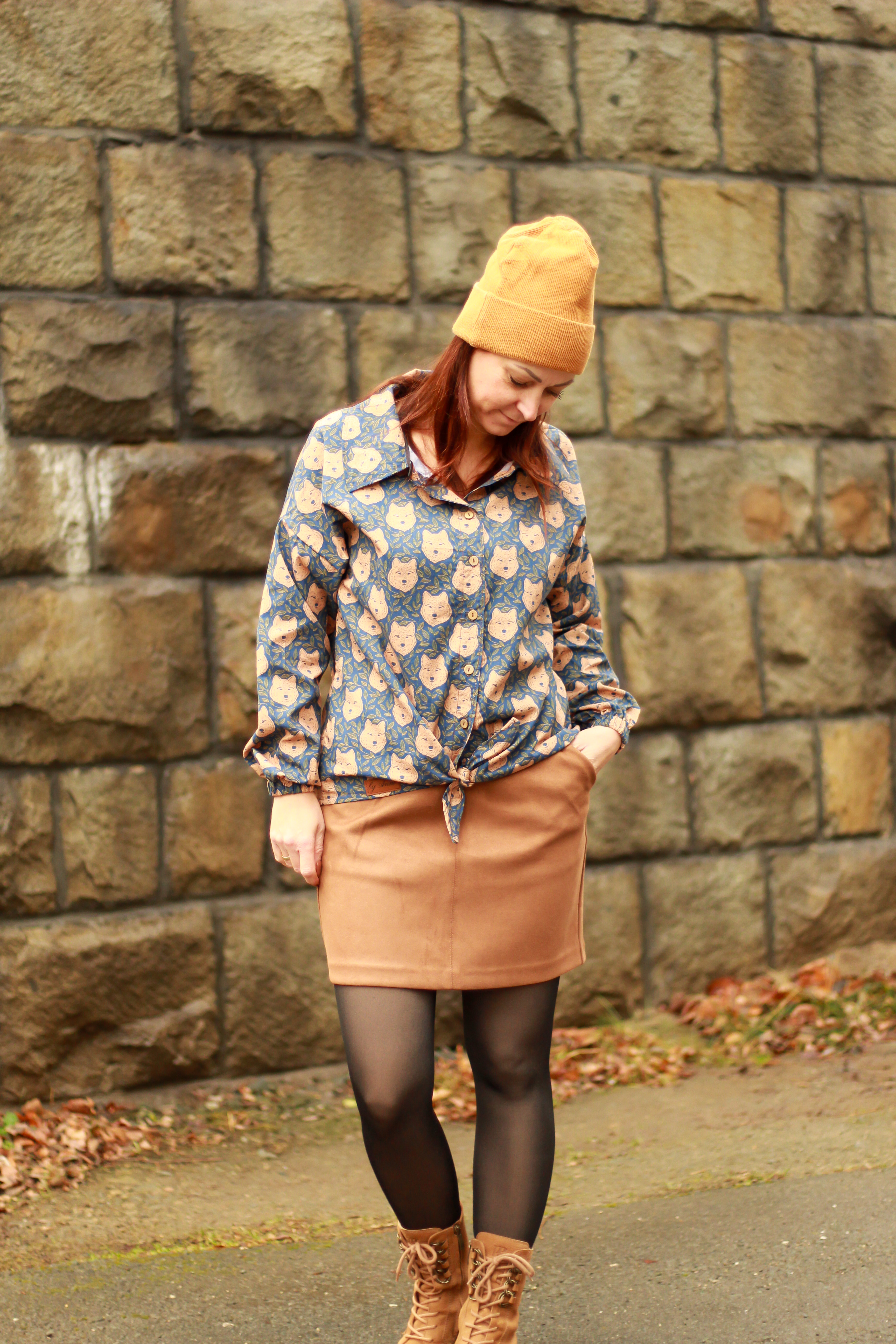 Organic Fabric - Vintage Wild Wolf blue