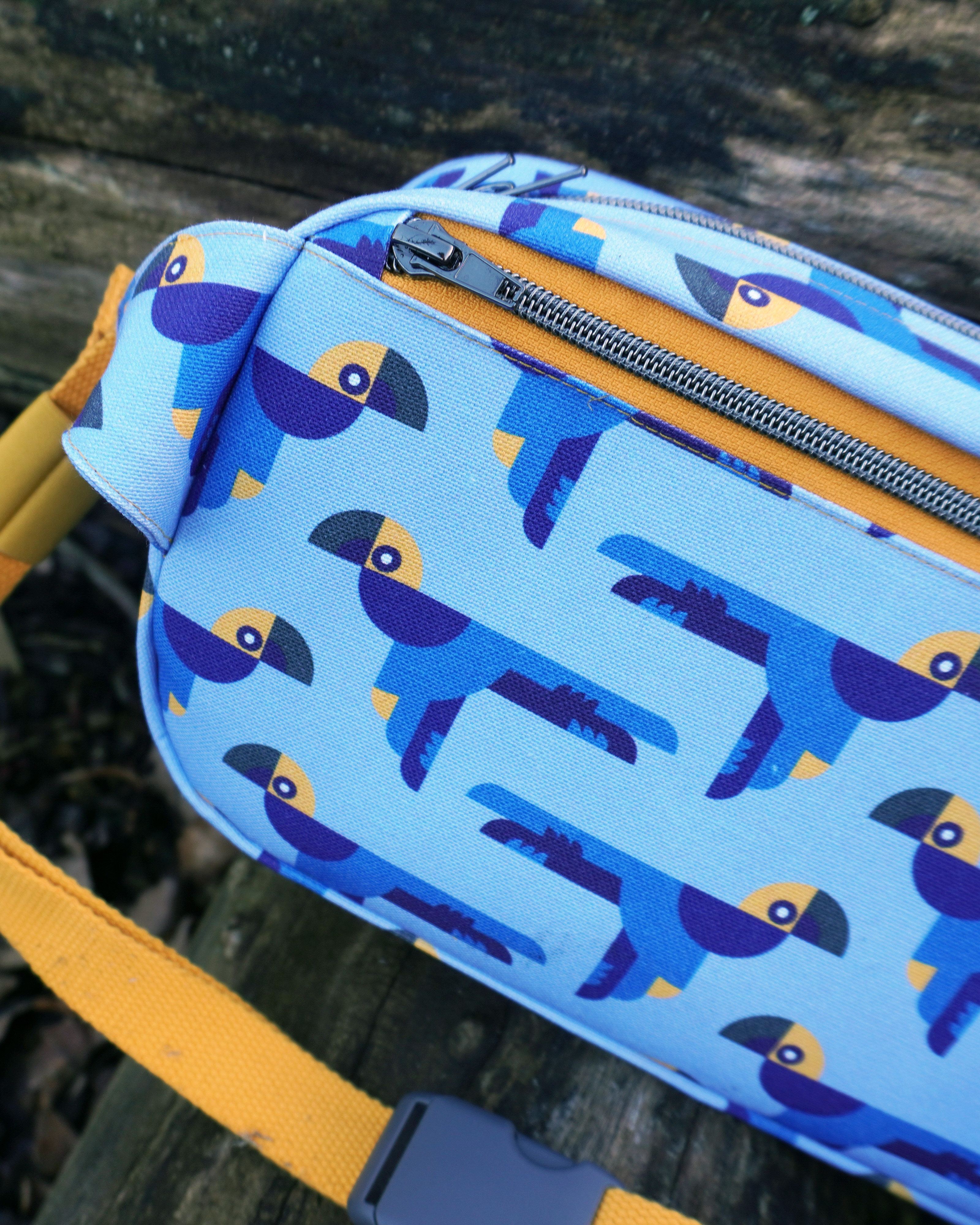 Bio Stoff - Geo Flight Papagei Ara fliegt