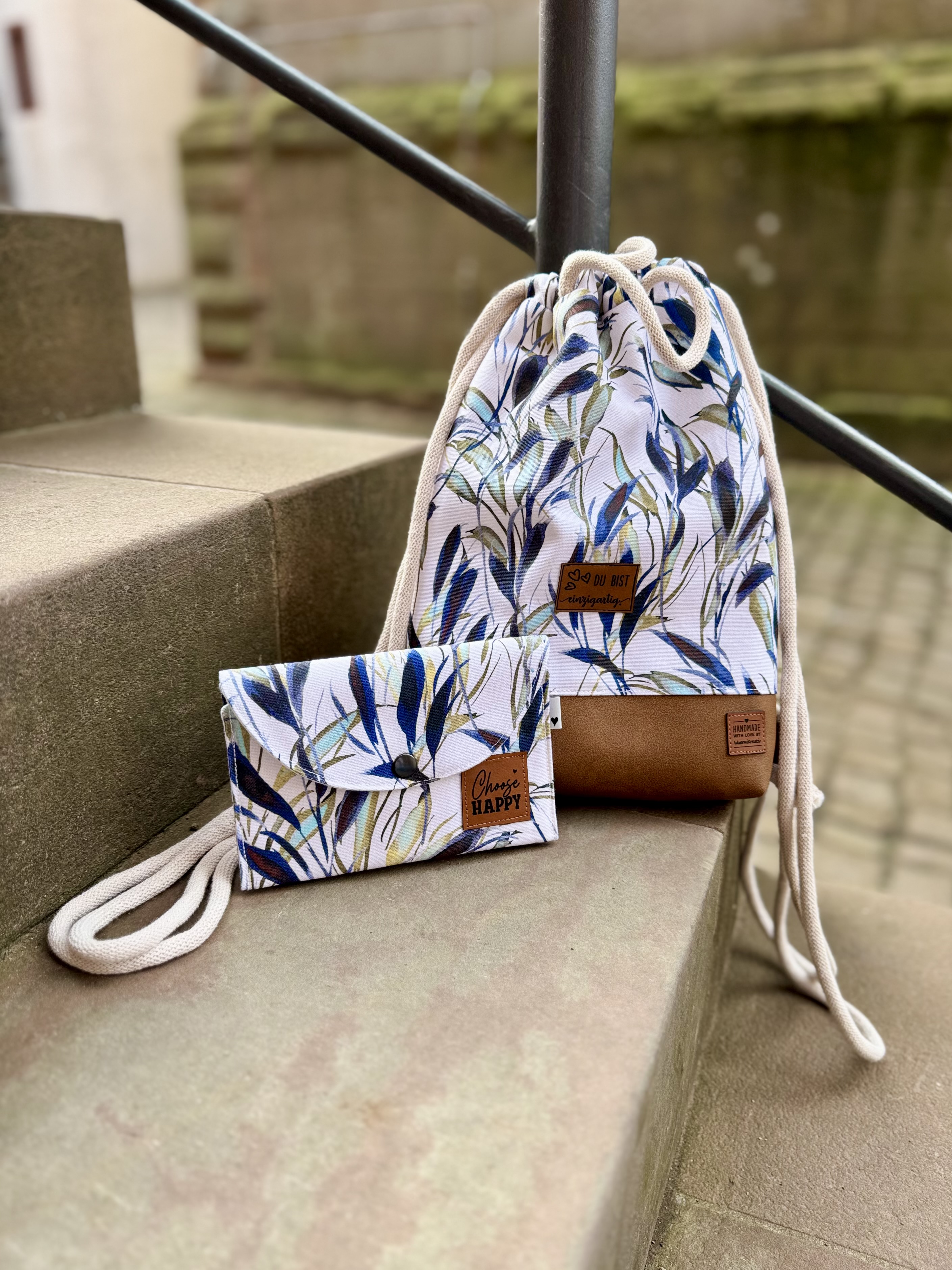 Bio Stoff - Summerleaves Blue von Kristin Tessen in blau