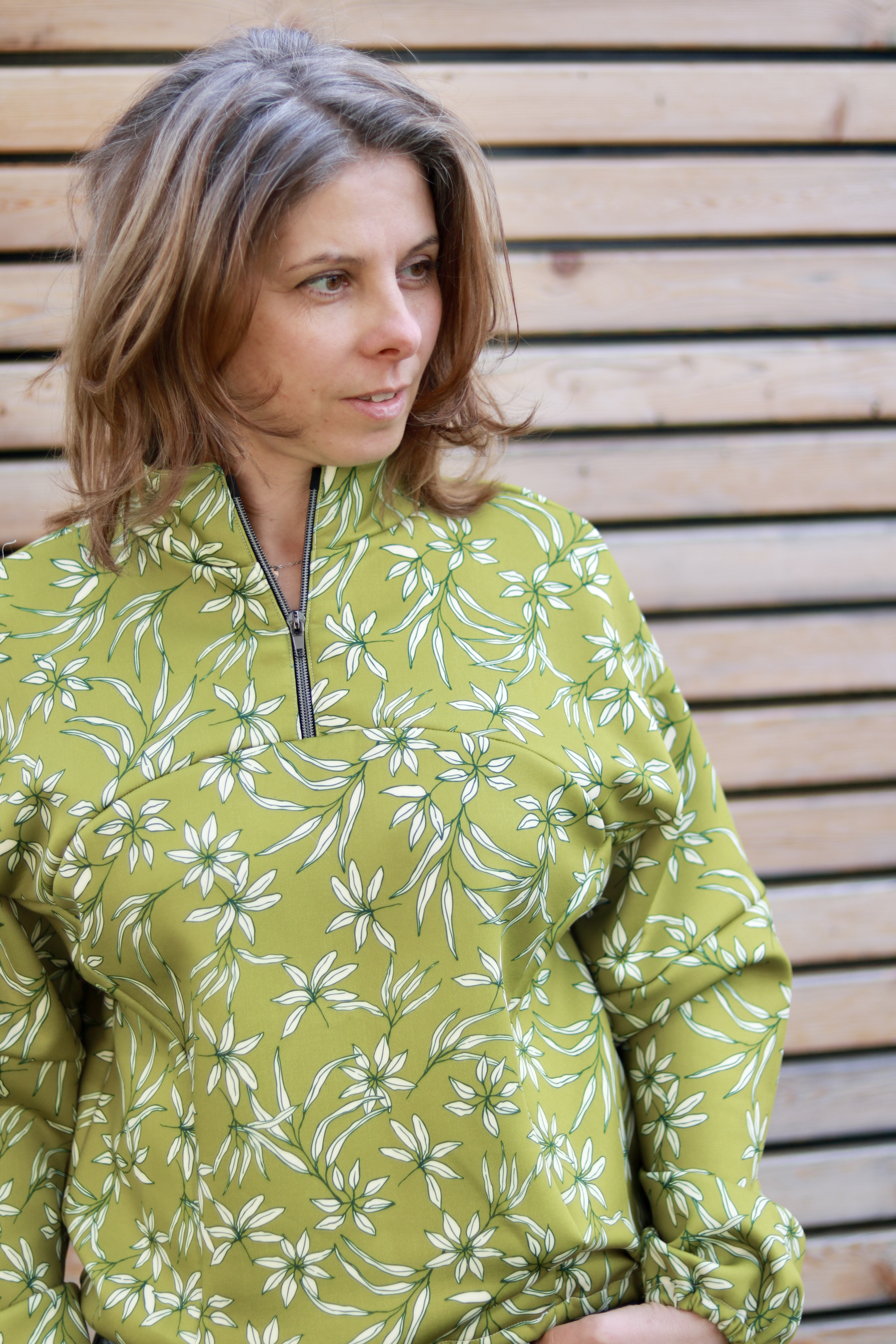 Organic fabric -  Botanical Leaf Sketch cream