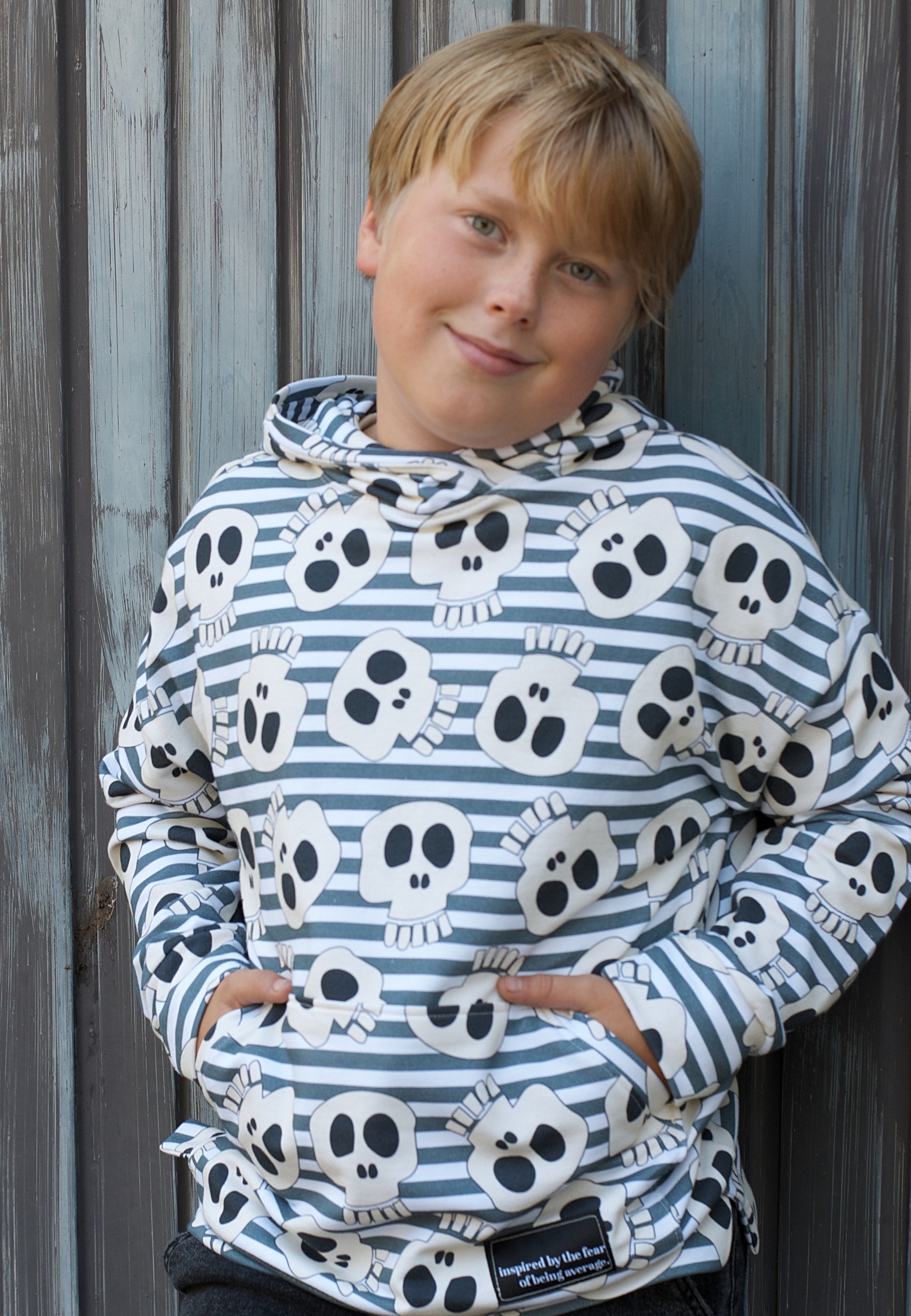 Bio Stoff  -  Totenköpfe Gestreift