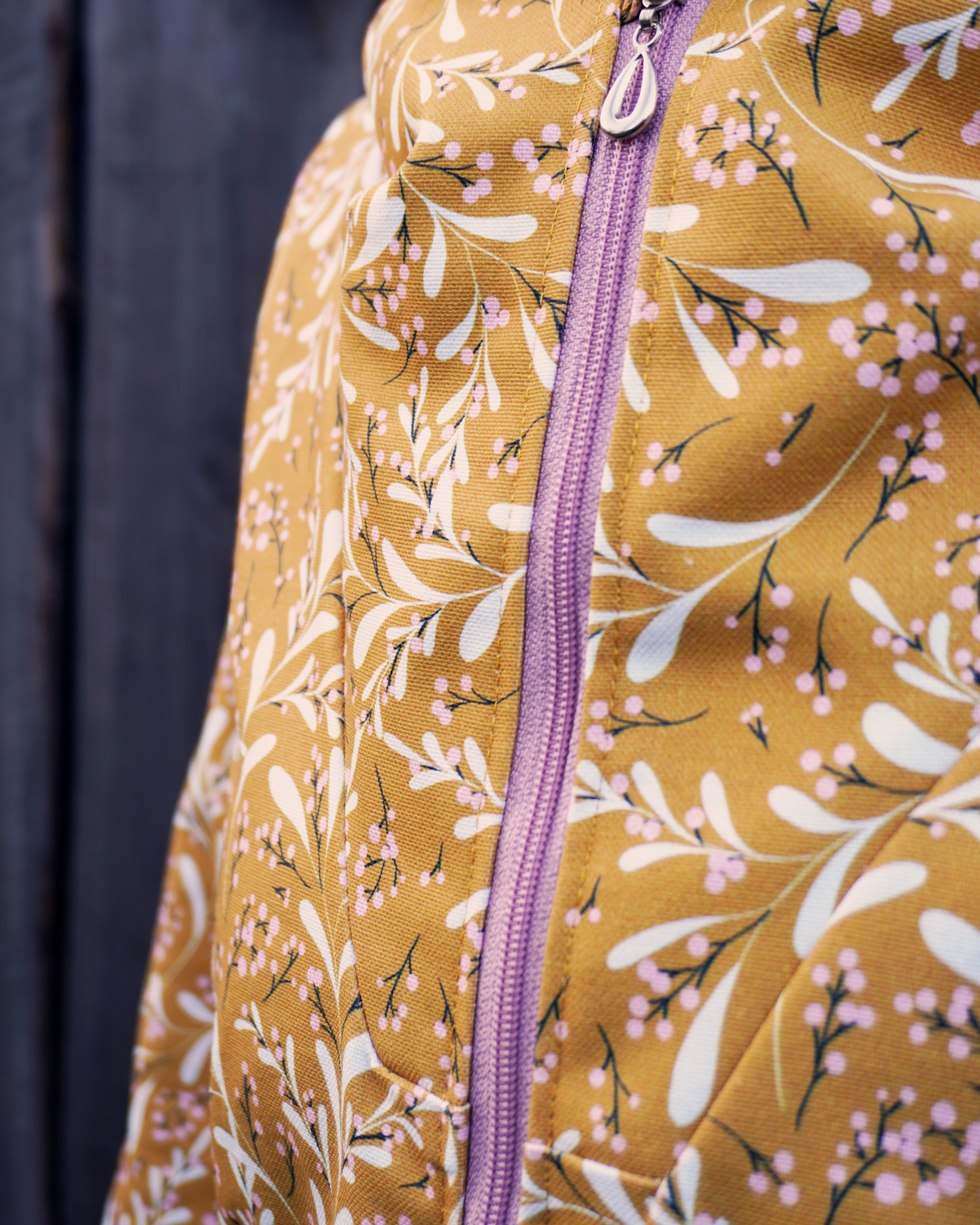 Organic Fabric - Mistletoes gold