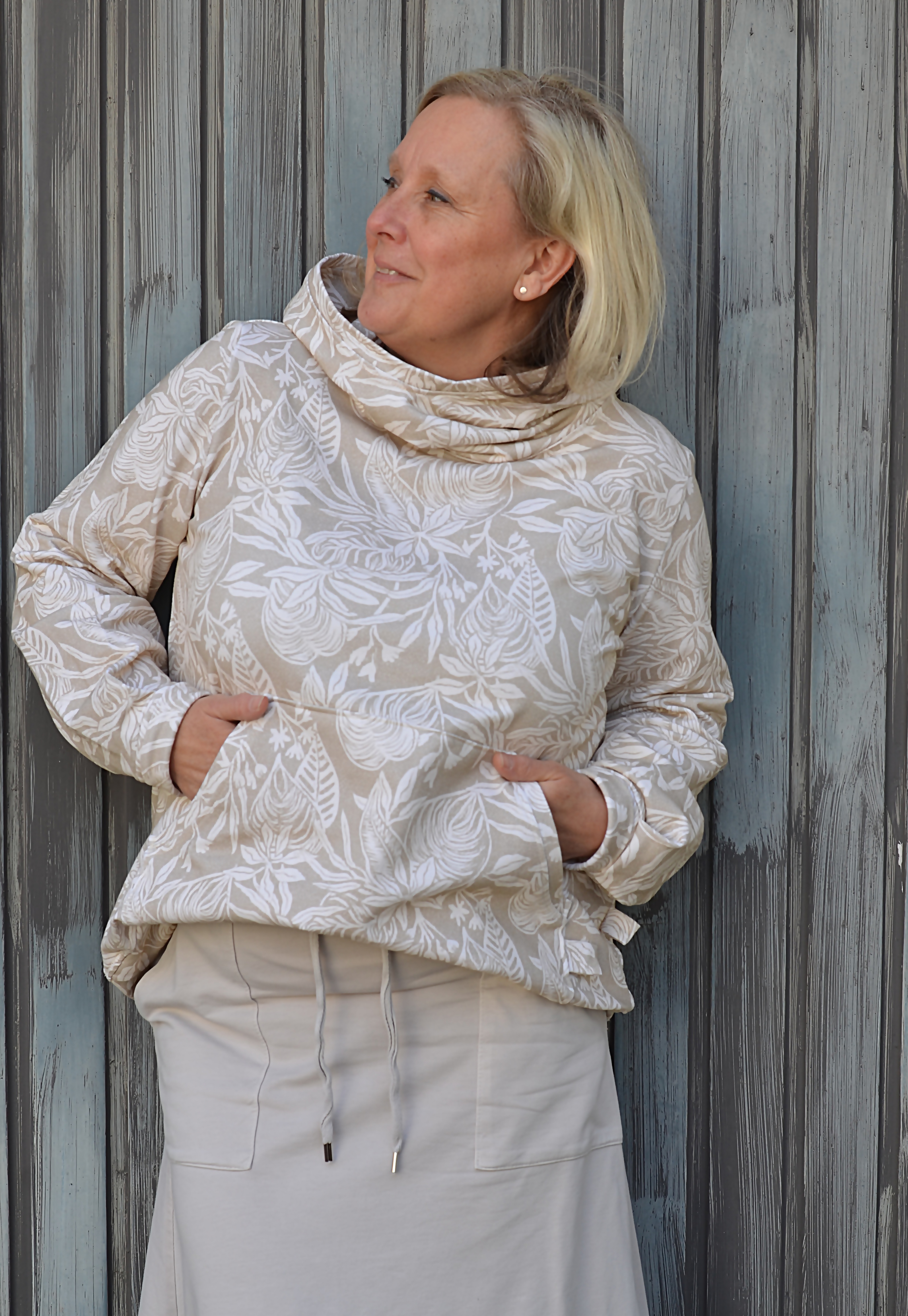 Bio Stoff - Botanical Linocut Study bunt