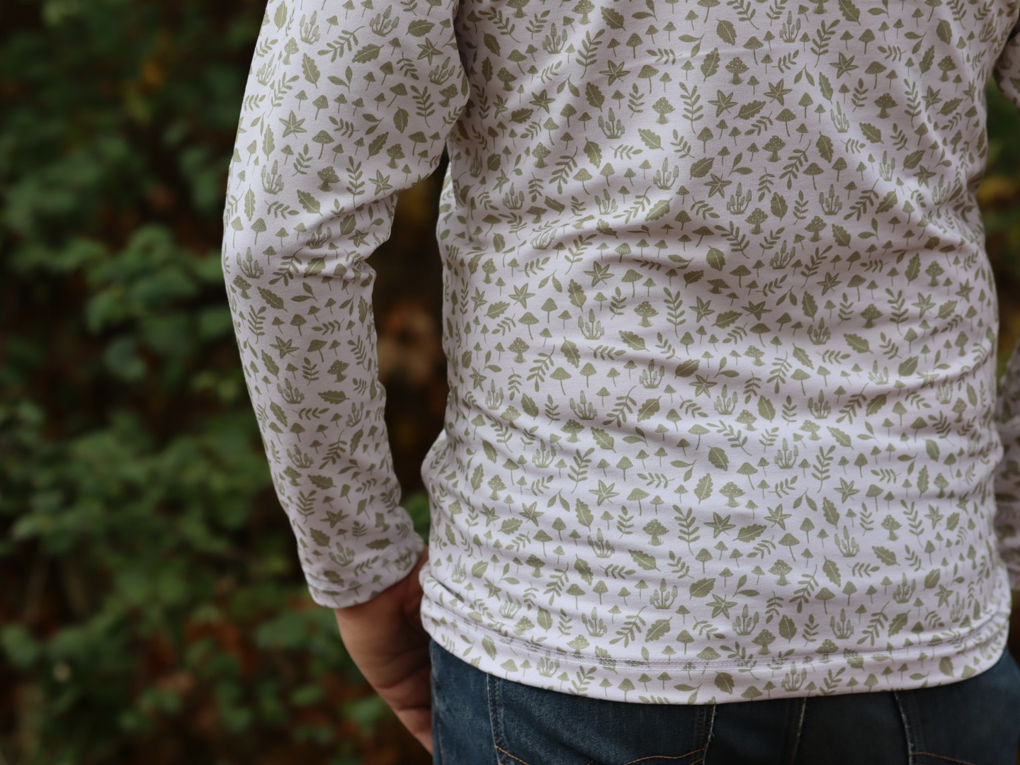 Bio Stoff - Herbstwaldblueten von Deinki in beige