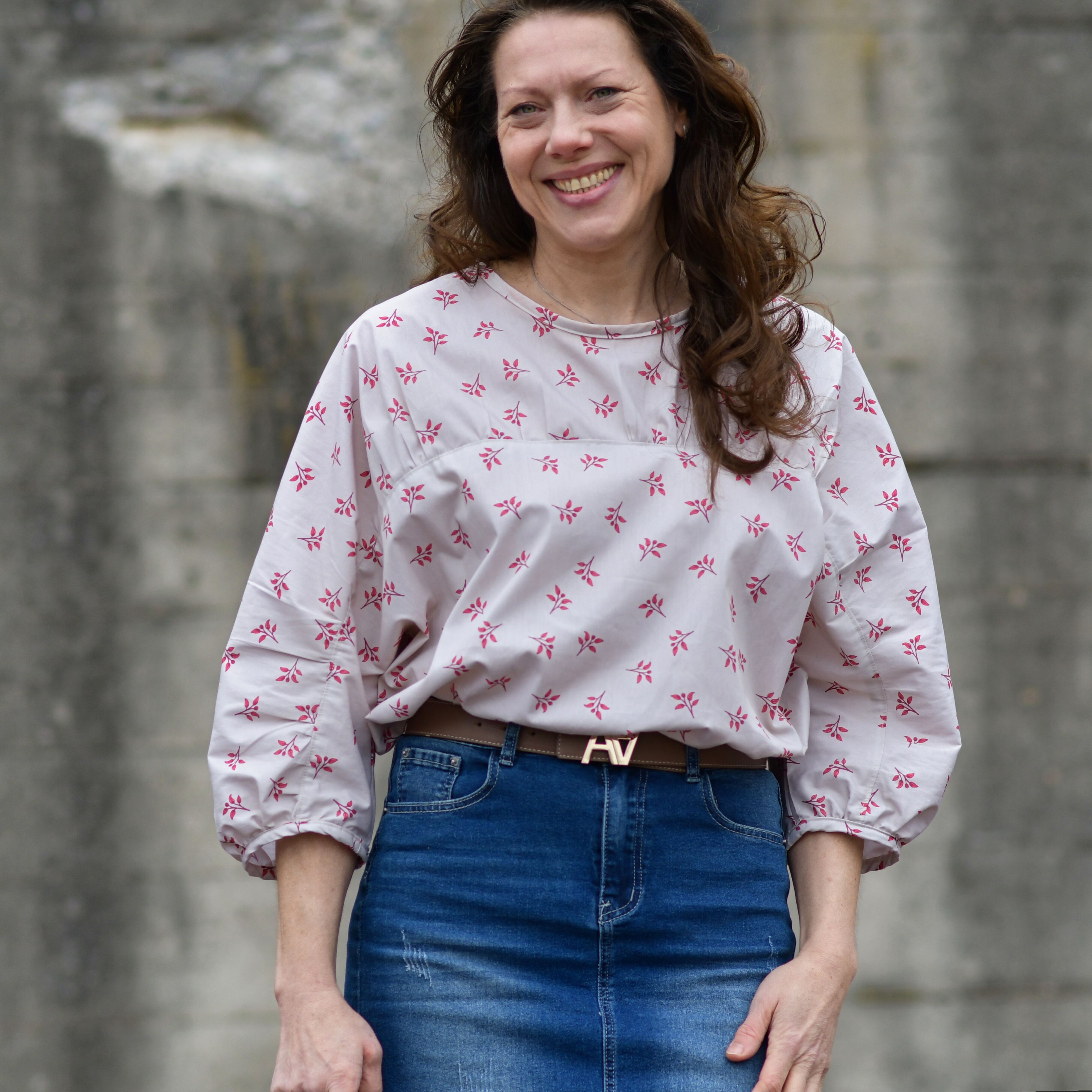 Organic Fabric  - Paisley Garden Small Flowers red