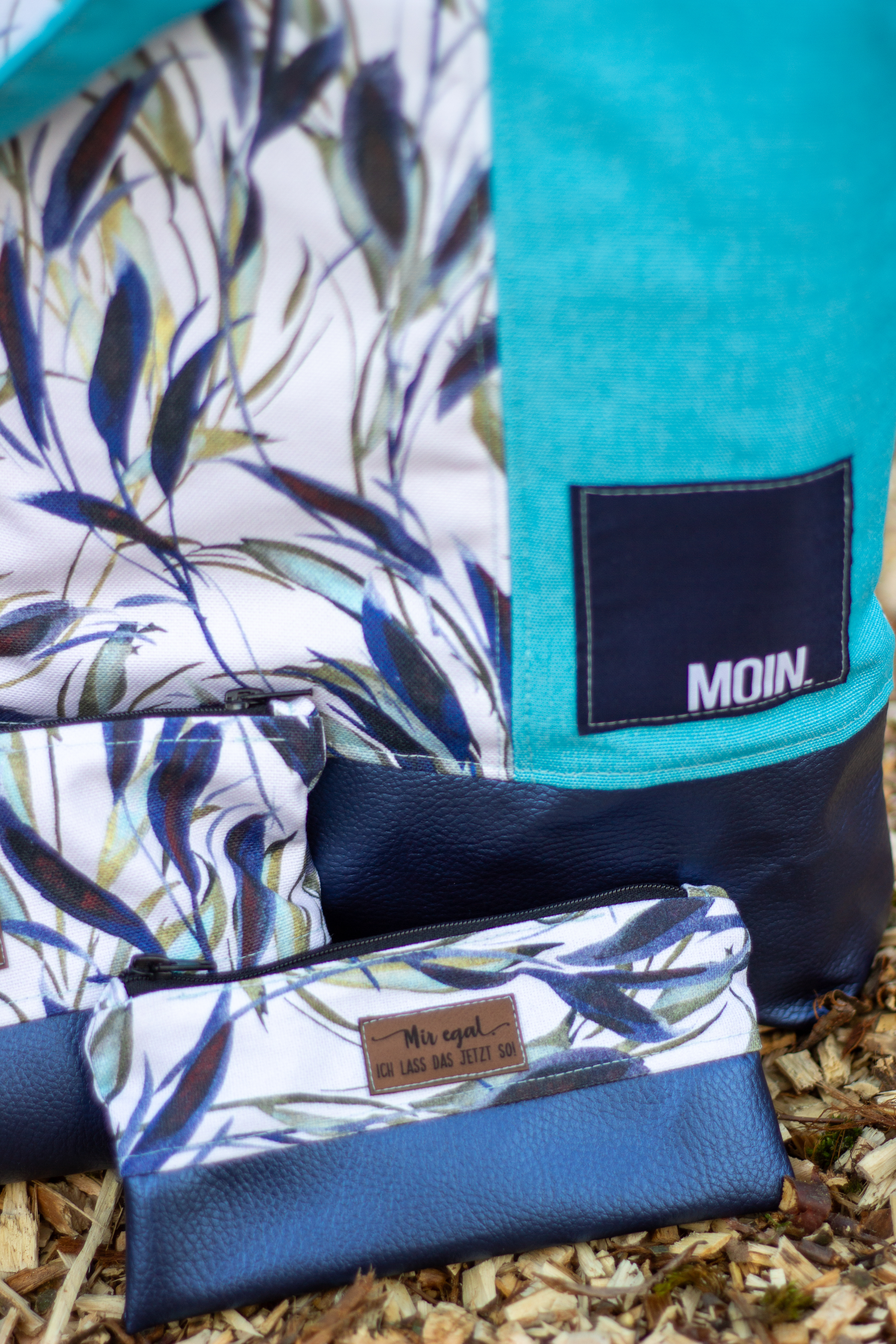 Bio Stoff - Summerleaves Blue von Kristin Tessen in blau