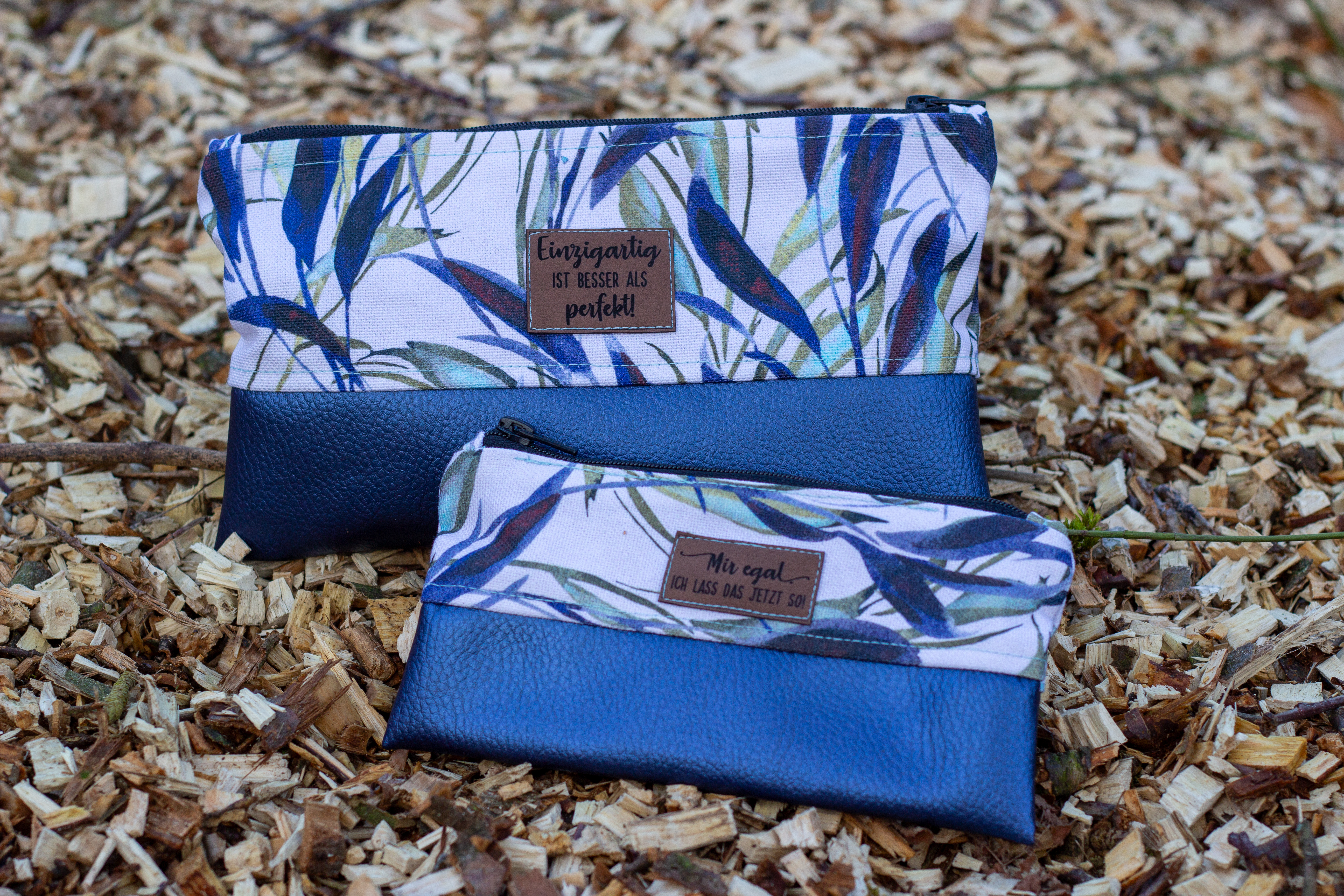 Bio Stoff - Summerleaves Blue von Kristin Tessen in blau