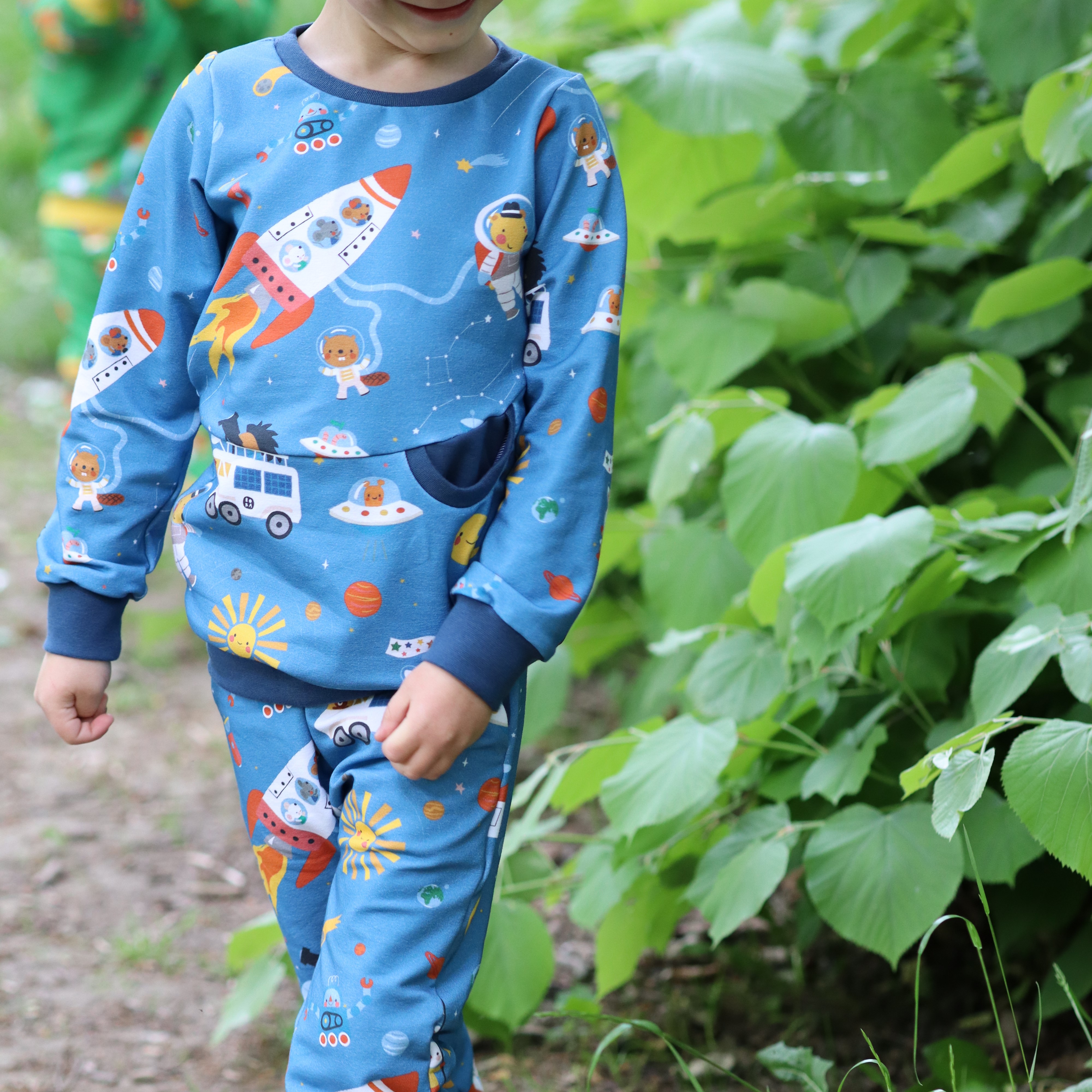 Bio Stoff  - Space Square