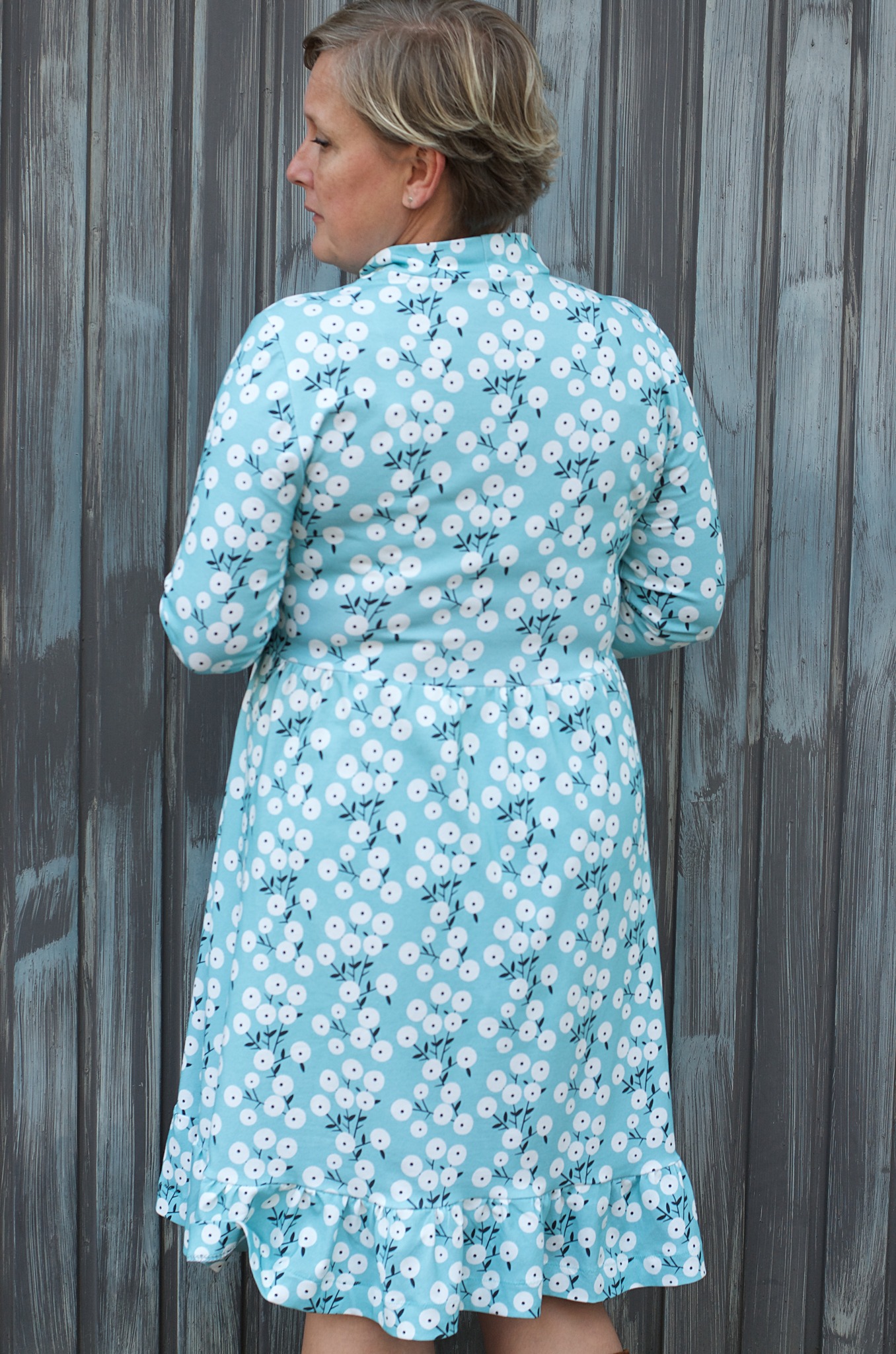 Bio Summersweat Stoff  -  Schneebeere  - LisaSanders, Blätter & Ranken, Punkte, petrol, Breite 150 cm